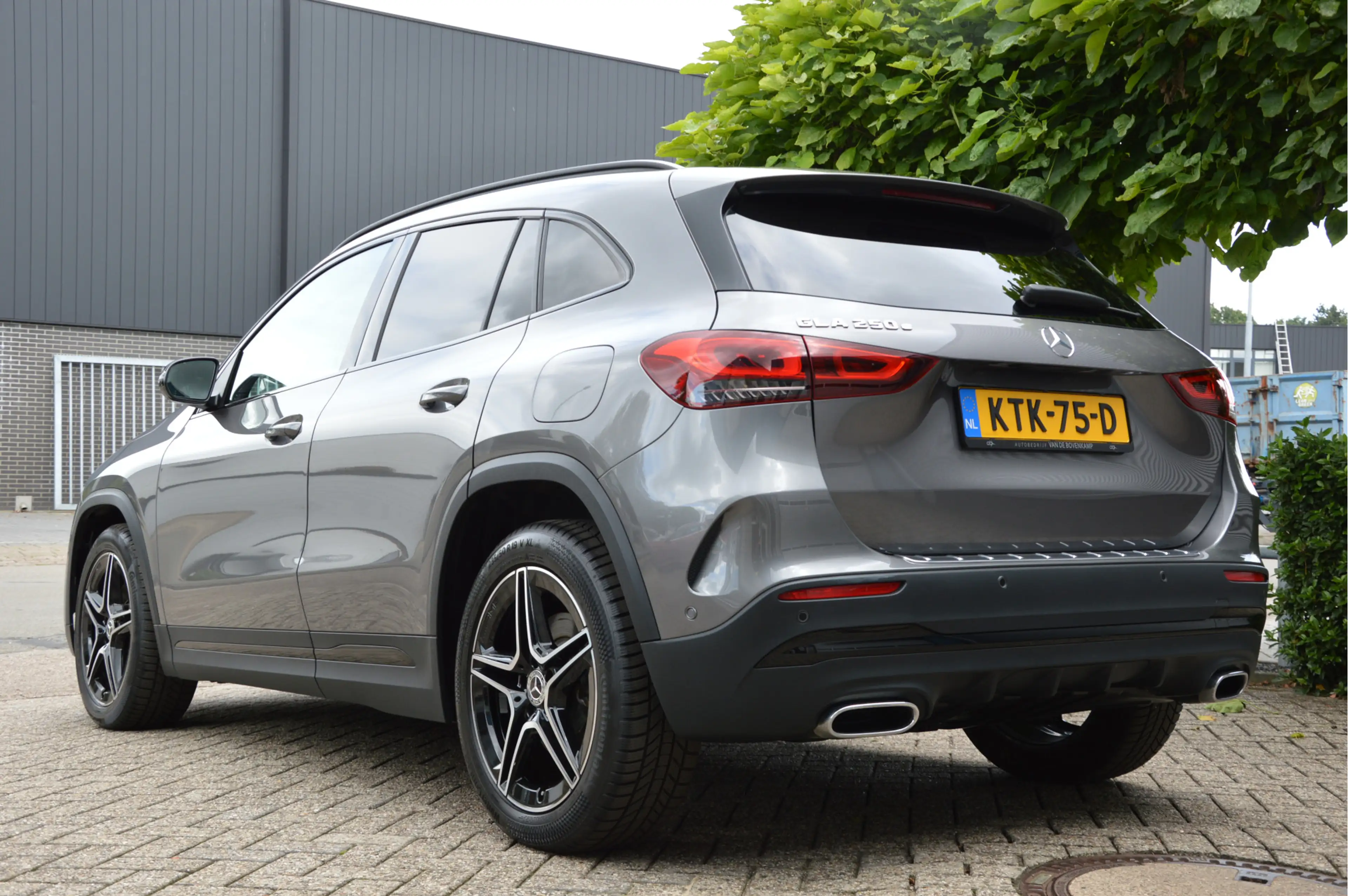 Mercedes-Benz GLA 250 e AMG Line PANORAMADAK | LED | NIGHT PACK | CRUISE — photo 11