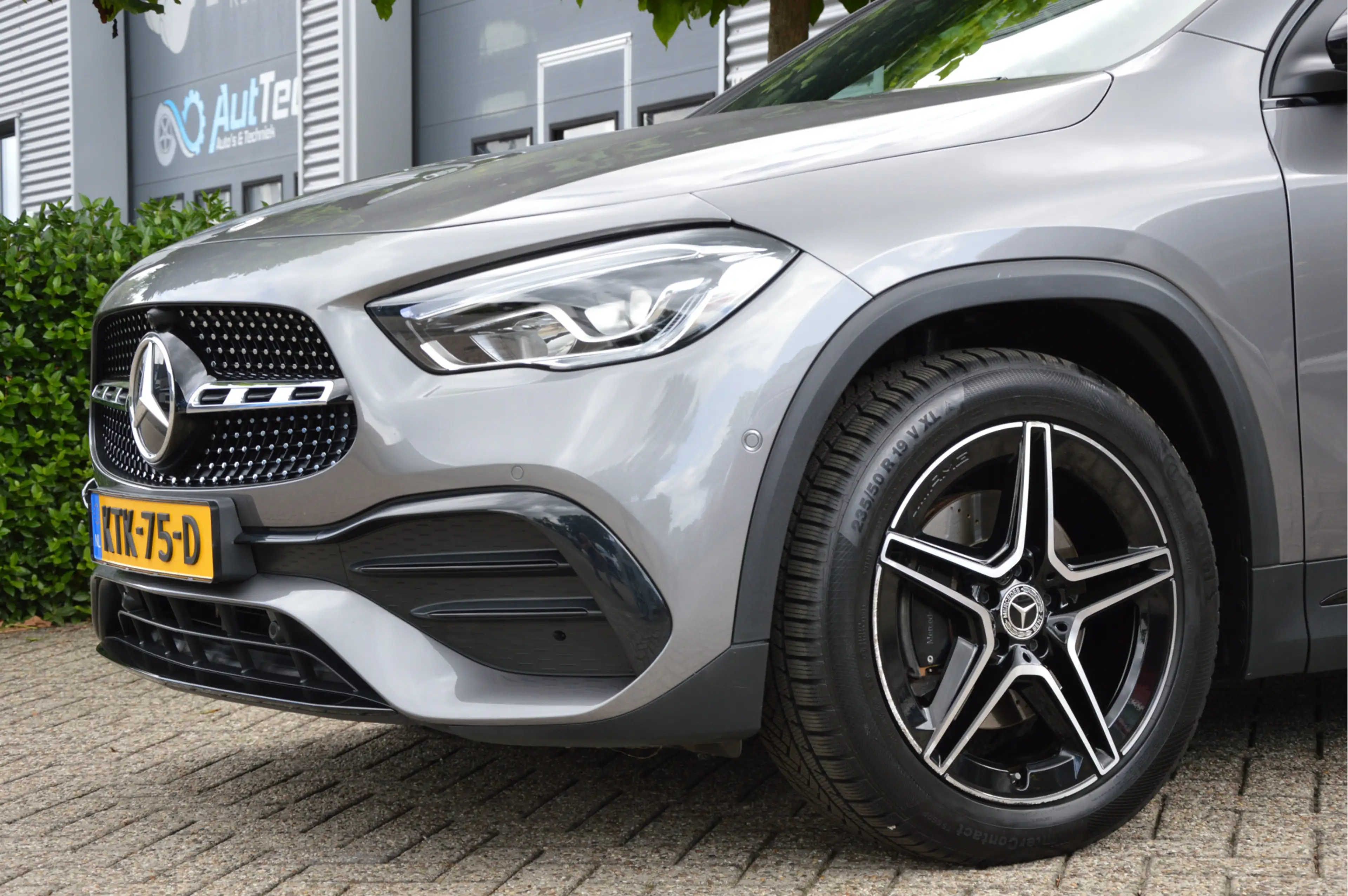 Mercedes-Benz GLA 250 e AMG Line PANORAMADAK | LED | NIGHT PACK | CRUISE — photo 6