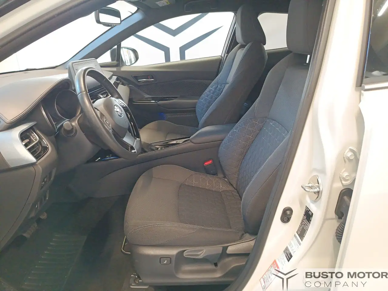 Toyota C-HR — photo 8 sur 16