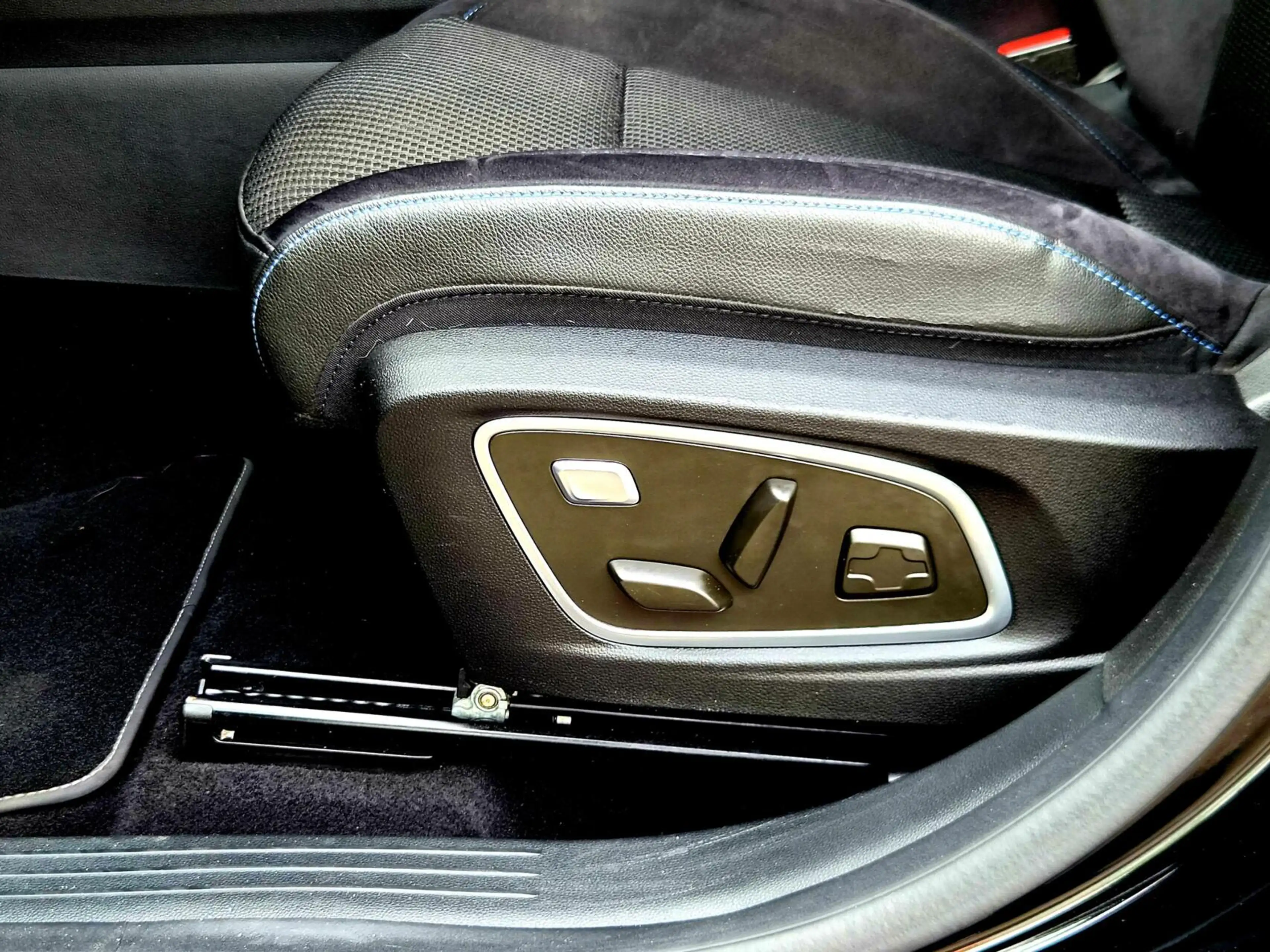 Renault Austral 1.2 E-Tech F.hybrid Techno Esprit Alpine Autom. — photo 46
