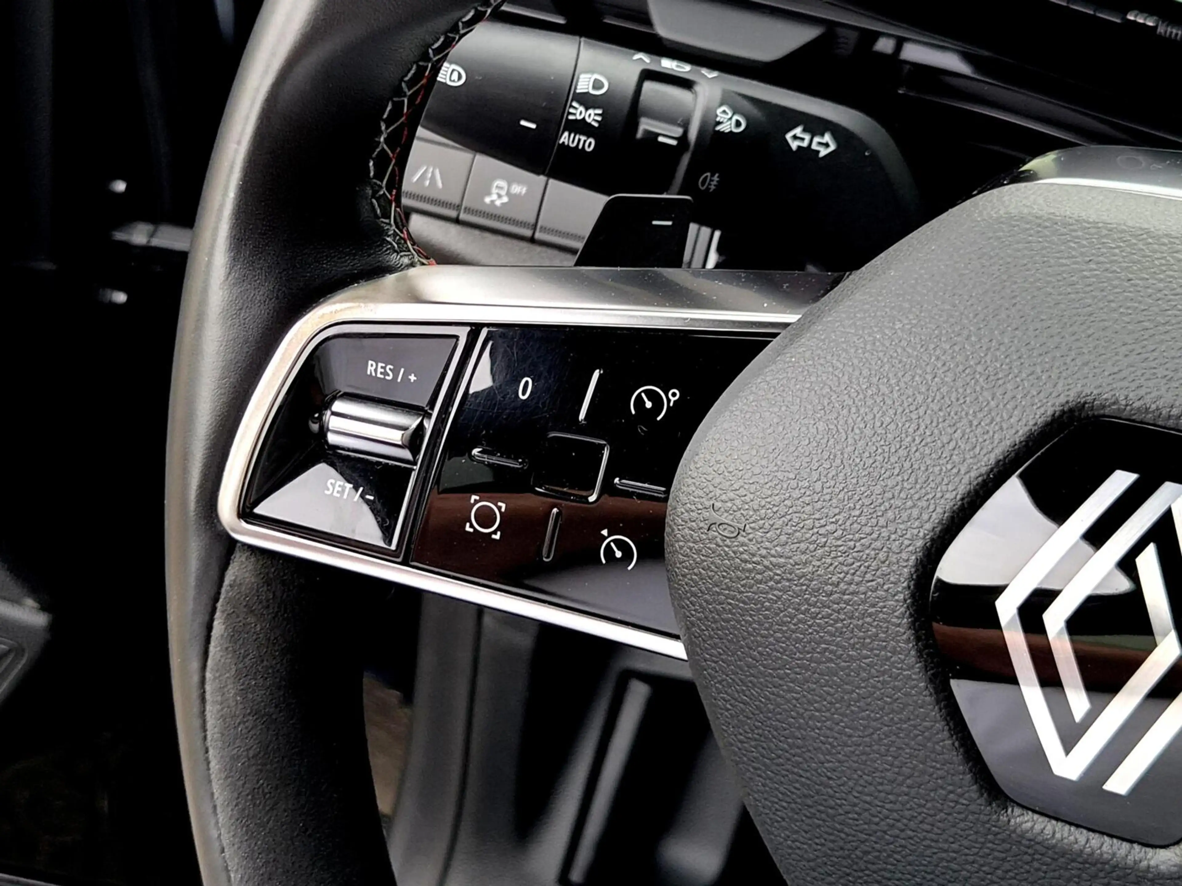 Renault Austral 1.2 E-Tech F.hybrid Techno Esprit Alpine Autom. — photo 42