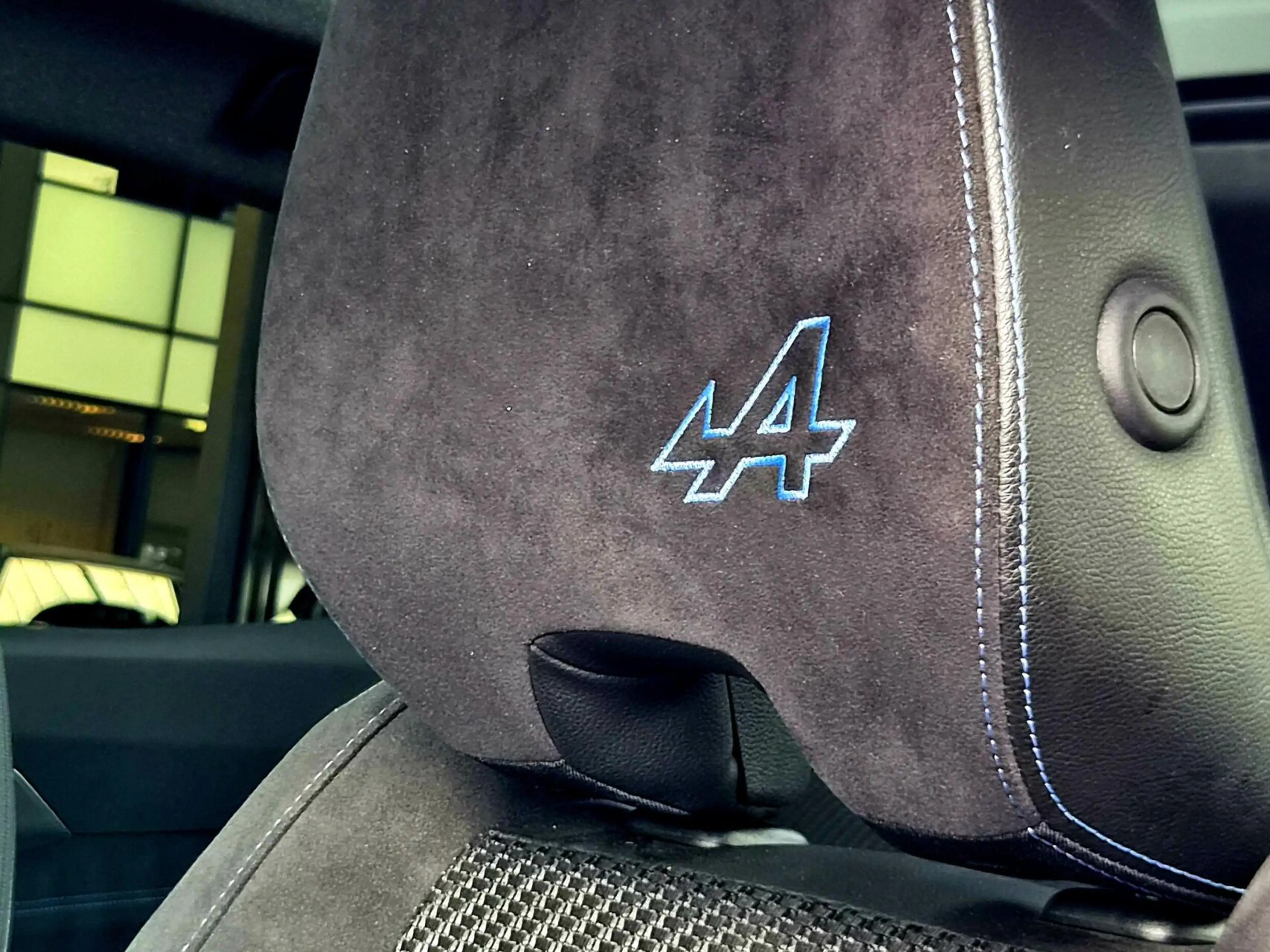 Renault Austral 1.2 E-Tech F.hybrid Techno Esprit Alpine Autom. — photo 45