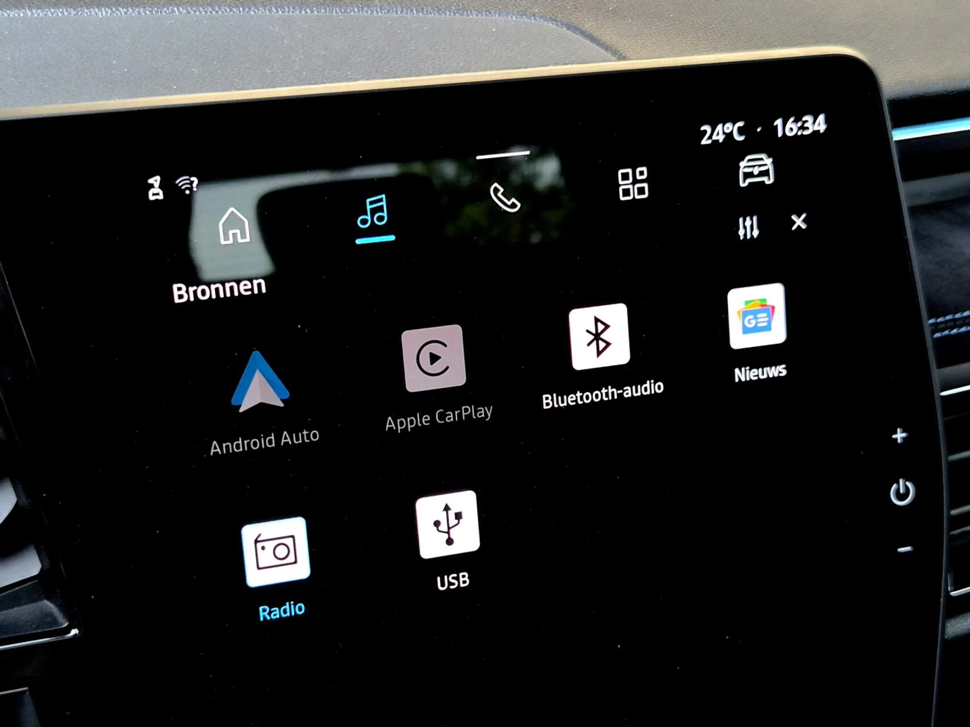 Renault Austral 1.2 E-Tech F.hybrid Techno Esprit Alpine Autom. — photo 14