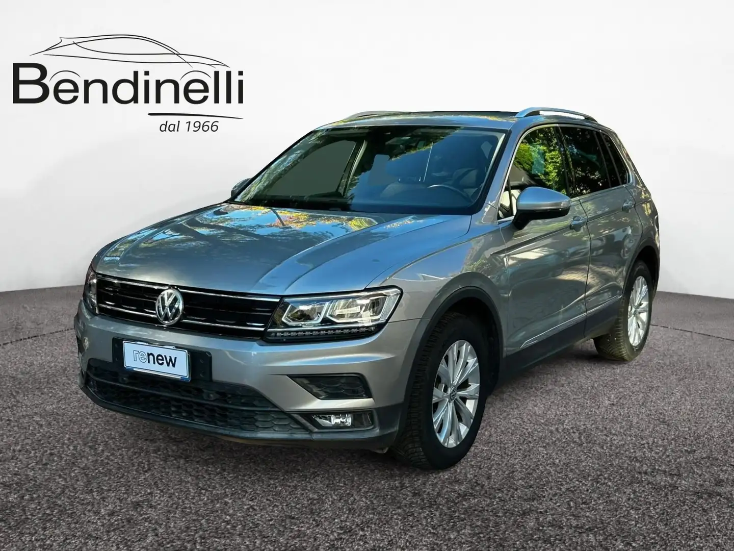 Volkswagen Tiguan Tiguan 2.0 TDI SCR DSG Business BlueMotion Techno Gris - 1