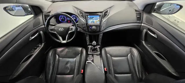 Hyundai I40 view 8