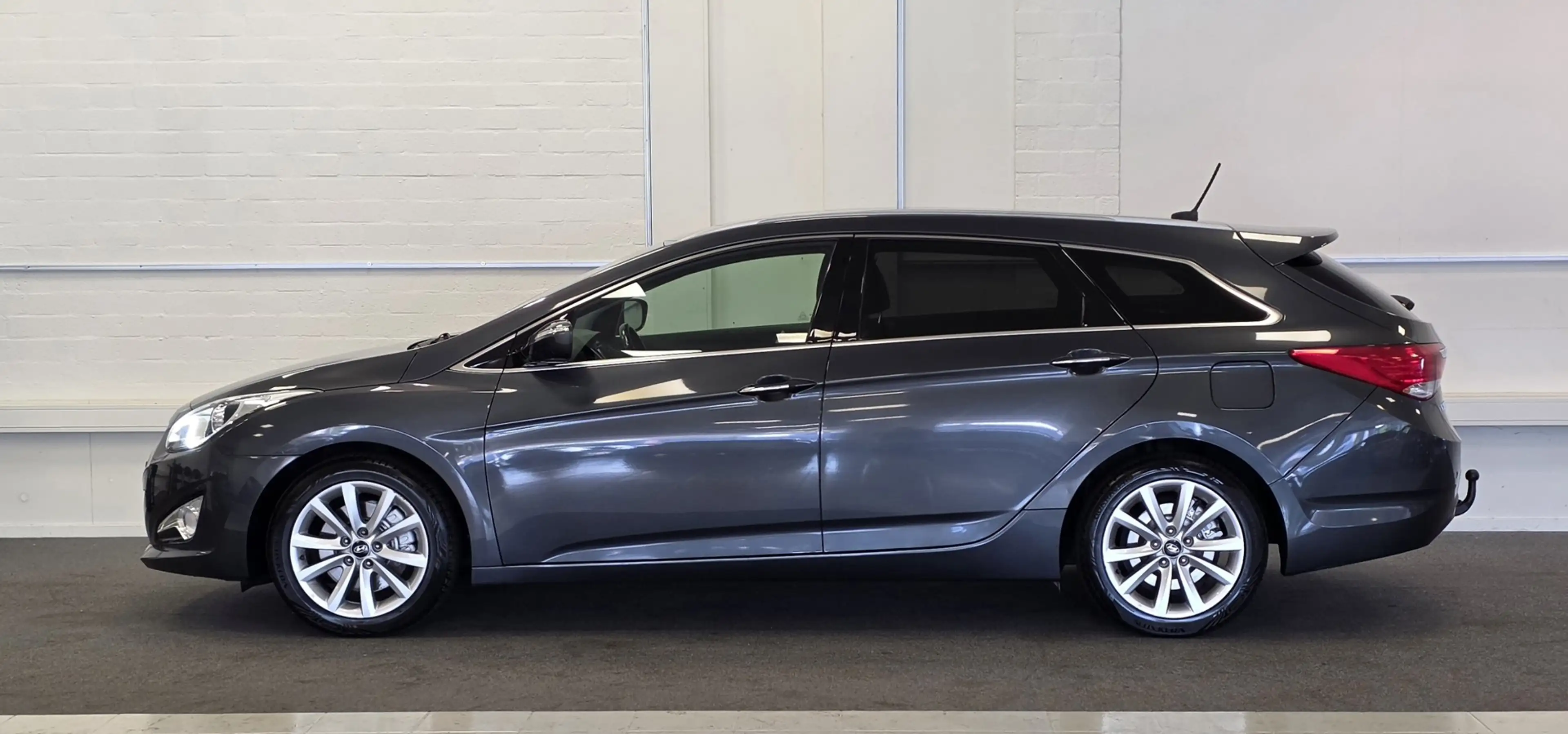 Hyundai i40 Wagon 1.6 GDI Blue Go! Edition 100% Onderhouden Tr — photo 4