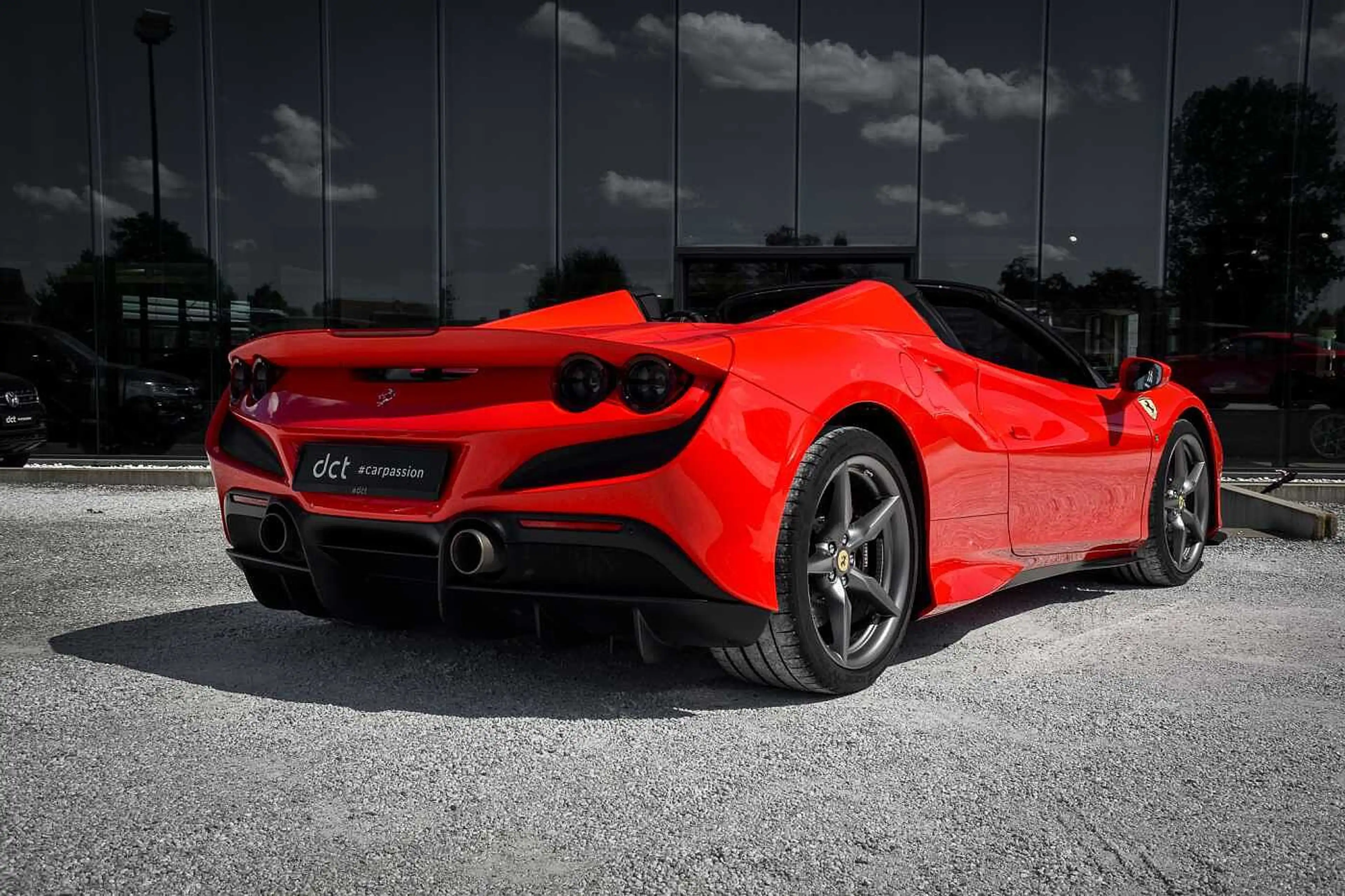 Ferrari F8 Spider 3.9 V8 Only 9500 KM! Extended Warranty — photo 5