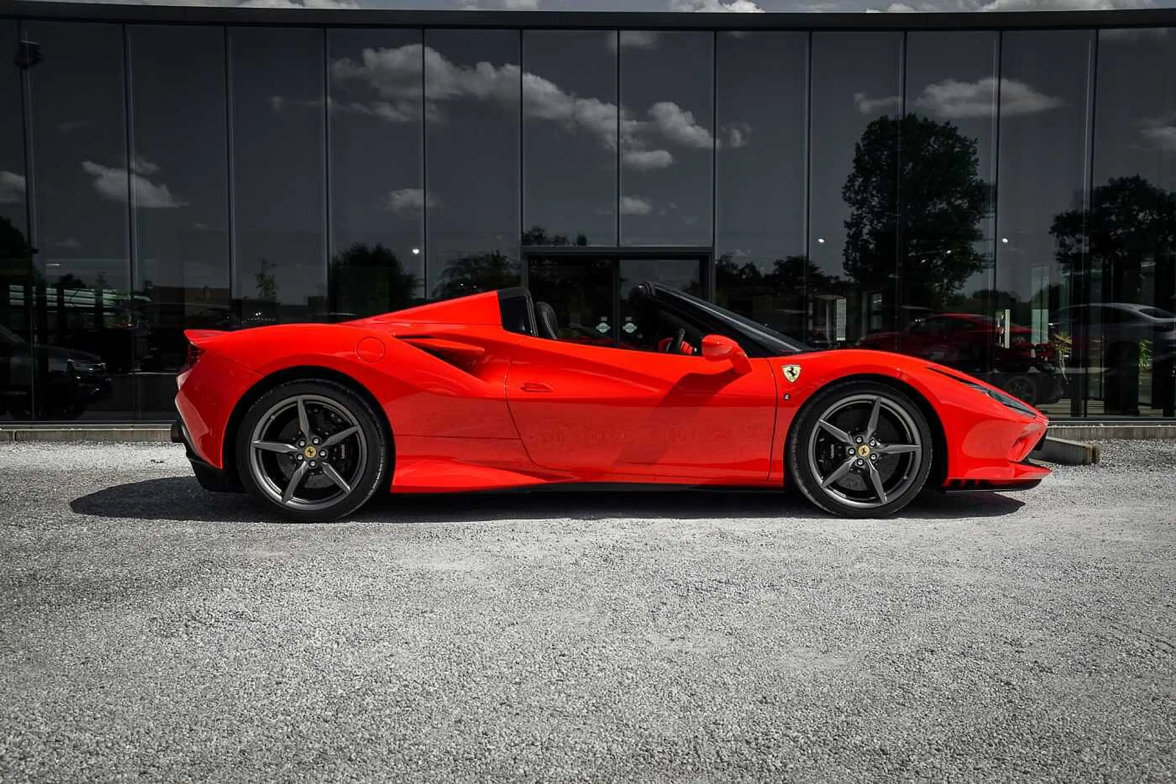 Ferrari F8 Spider 3.9 V8 Only 9500 KM! Extended Warranty — photo 7