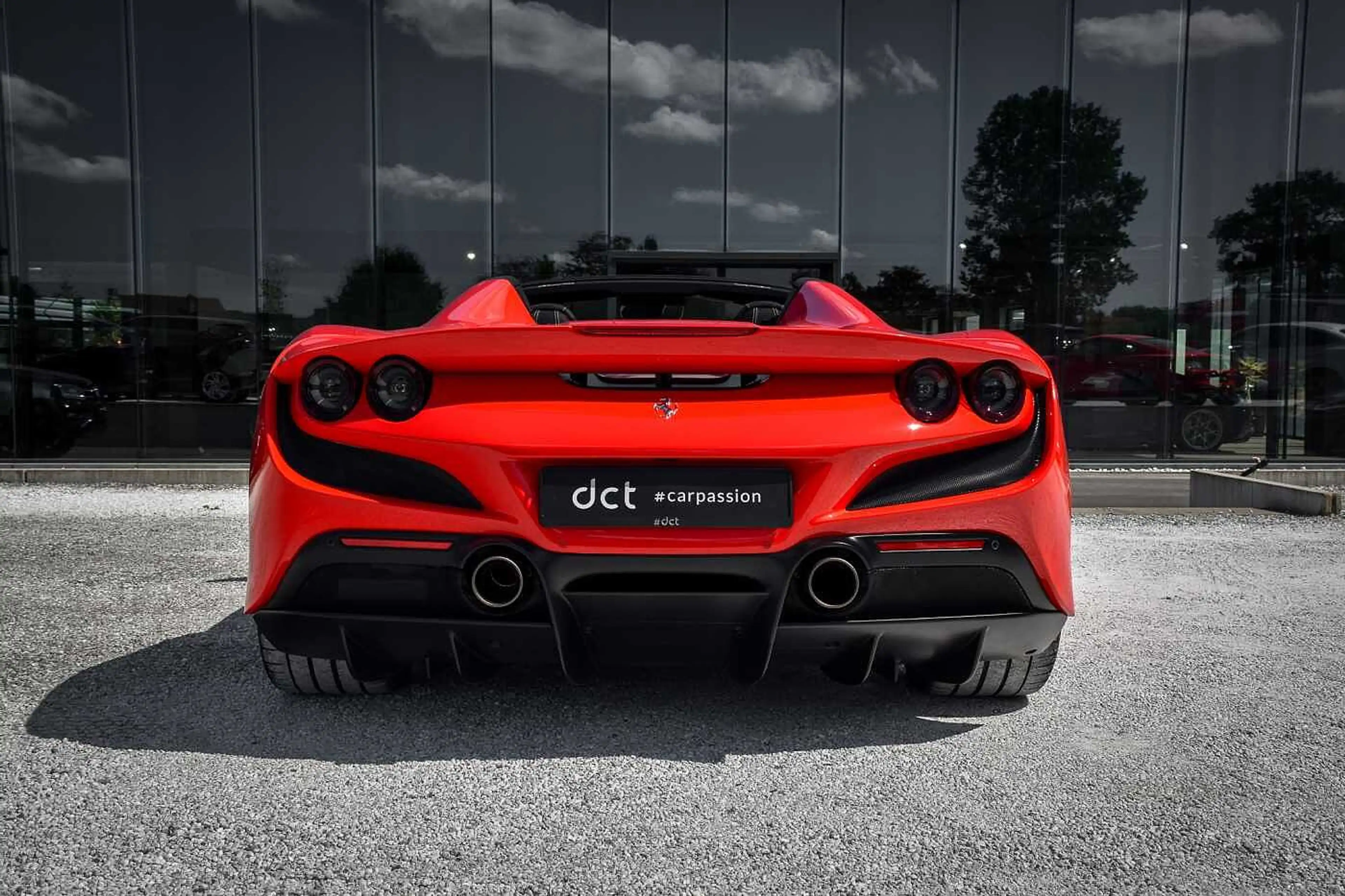 Ferrari F8 Spider 3.9 V8 Only 9500 KM! Extended Warranty — photo 6