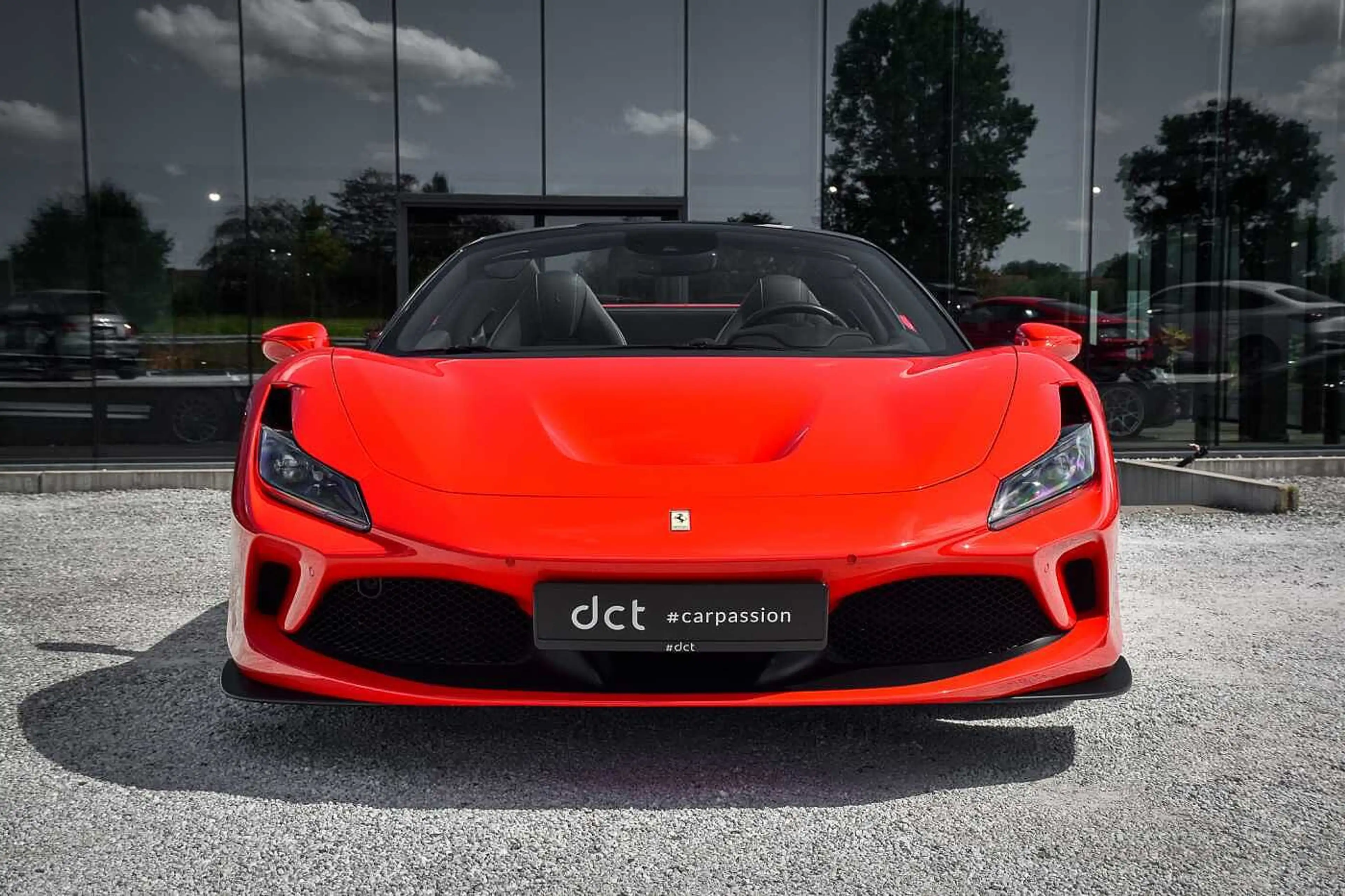Ferrari F8 Spider 3.9 V8 Only 9500 KM! Extended Warranty — photo 2
