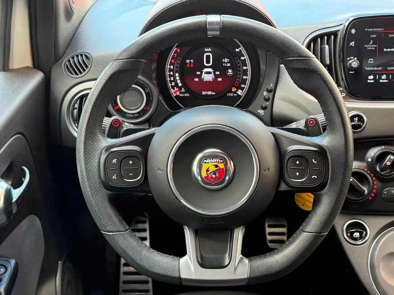 Abarth 500 2023 — фото 15