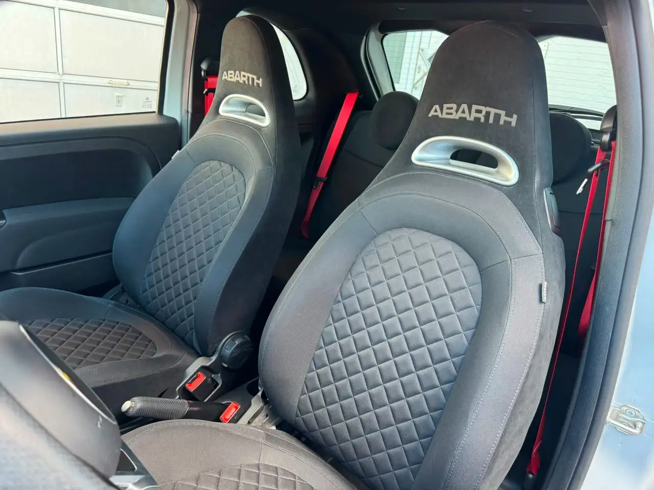Abarth 500 2023 — фото 14