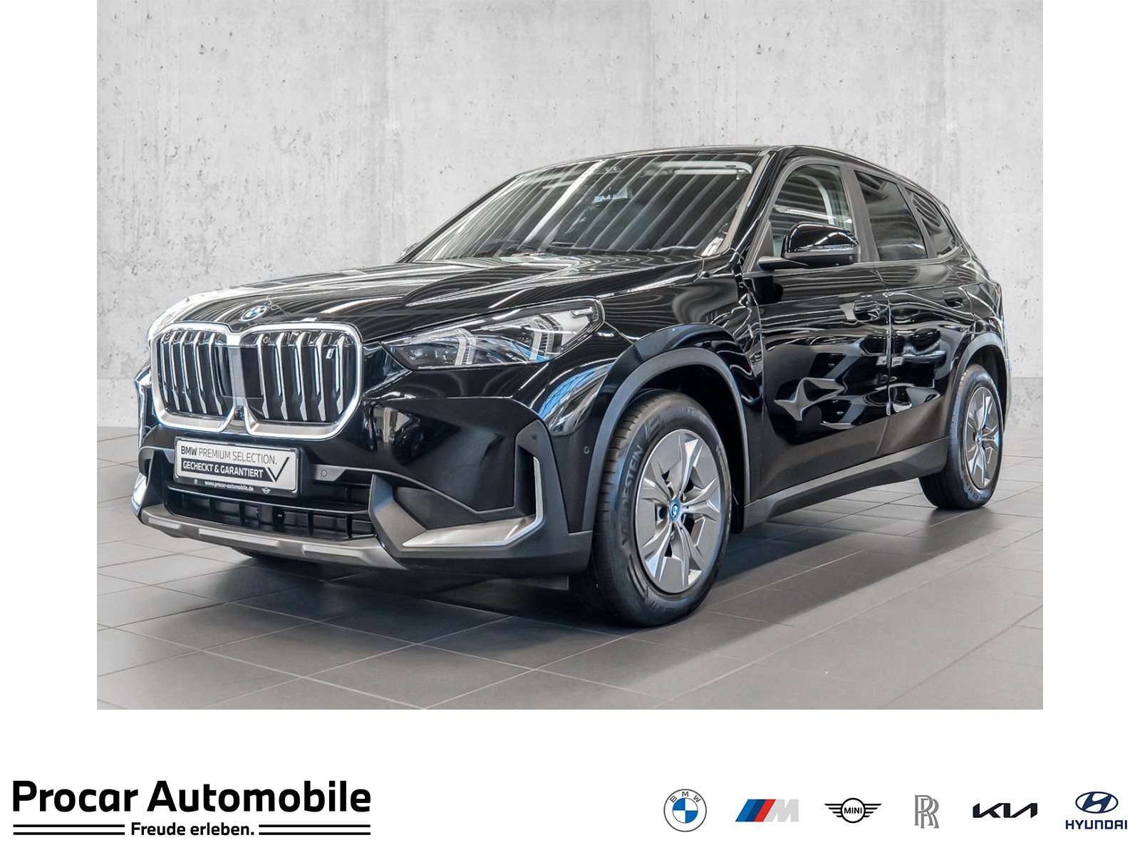BMW iX1