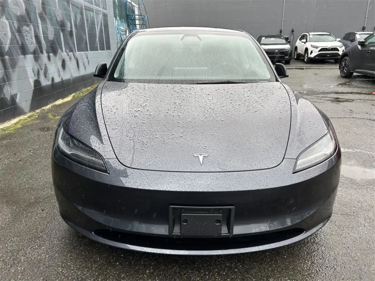 Tesla Model 3 снимка Tesla Model 3
