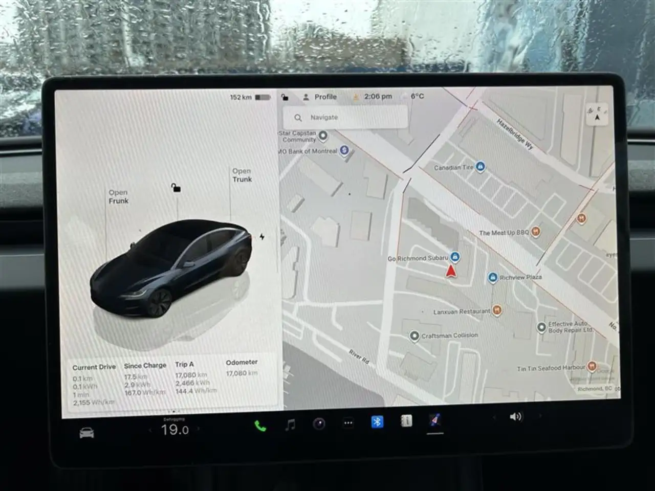 Tesla Model 3 снимка Tesla Model 3