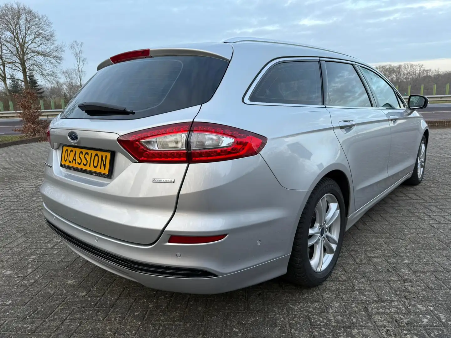 Ford Mondeo Wagon 1.5 Titanium Autom/Navi/Cruise/Zeer nette Plateado - 2