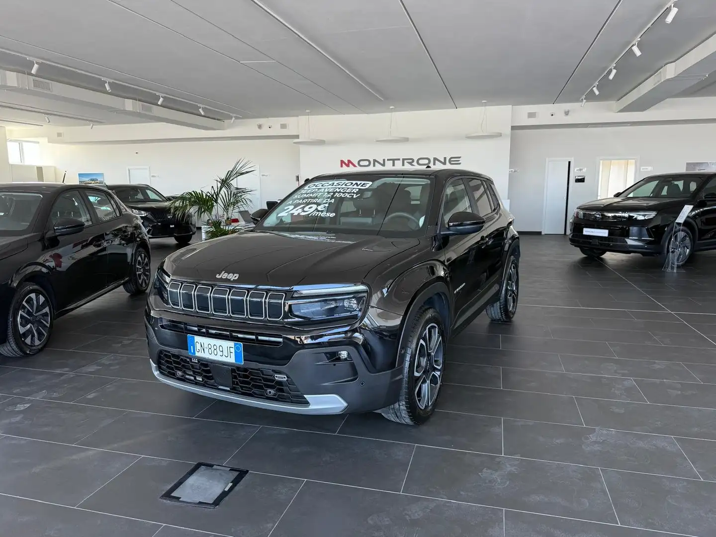 Jeep Avenger Avenger 1.2 turbo Summit fwd 100cv Schwarz - 1