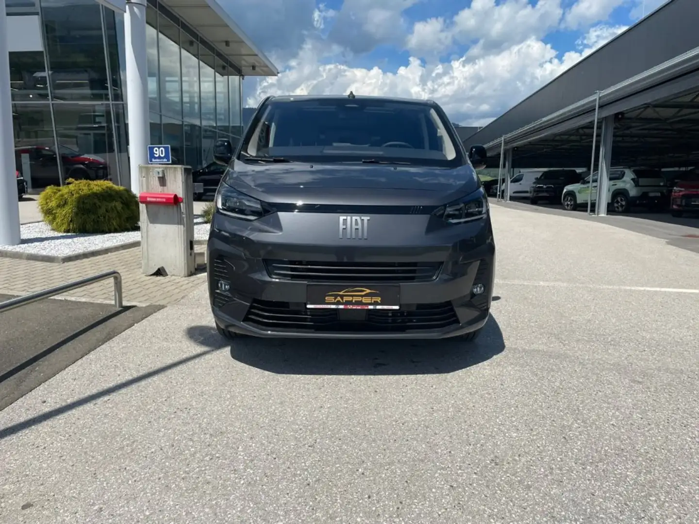 Fiat Ulysse La Prima L3 Diesel 2.2 180 EAT8 Grau - 2