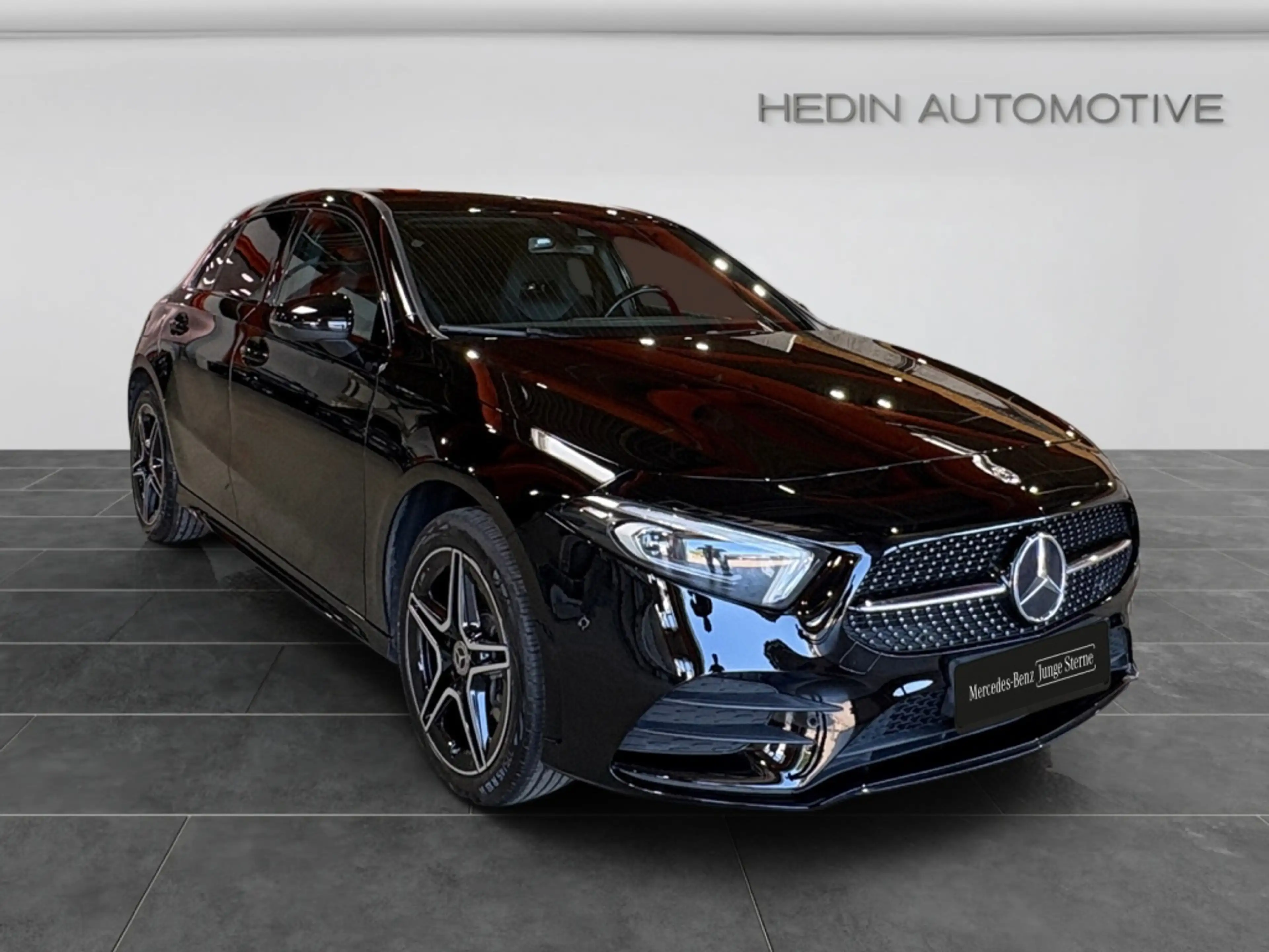 Mercedes-Benz A 250 e Kompaktlimousine AMG|MBEAM|NIGHT|MBUX|LM — photo 9
