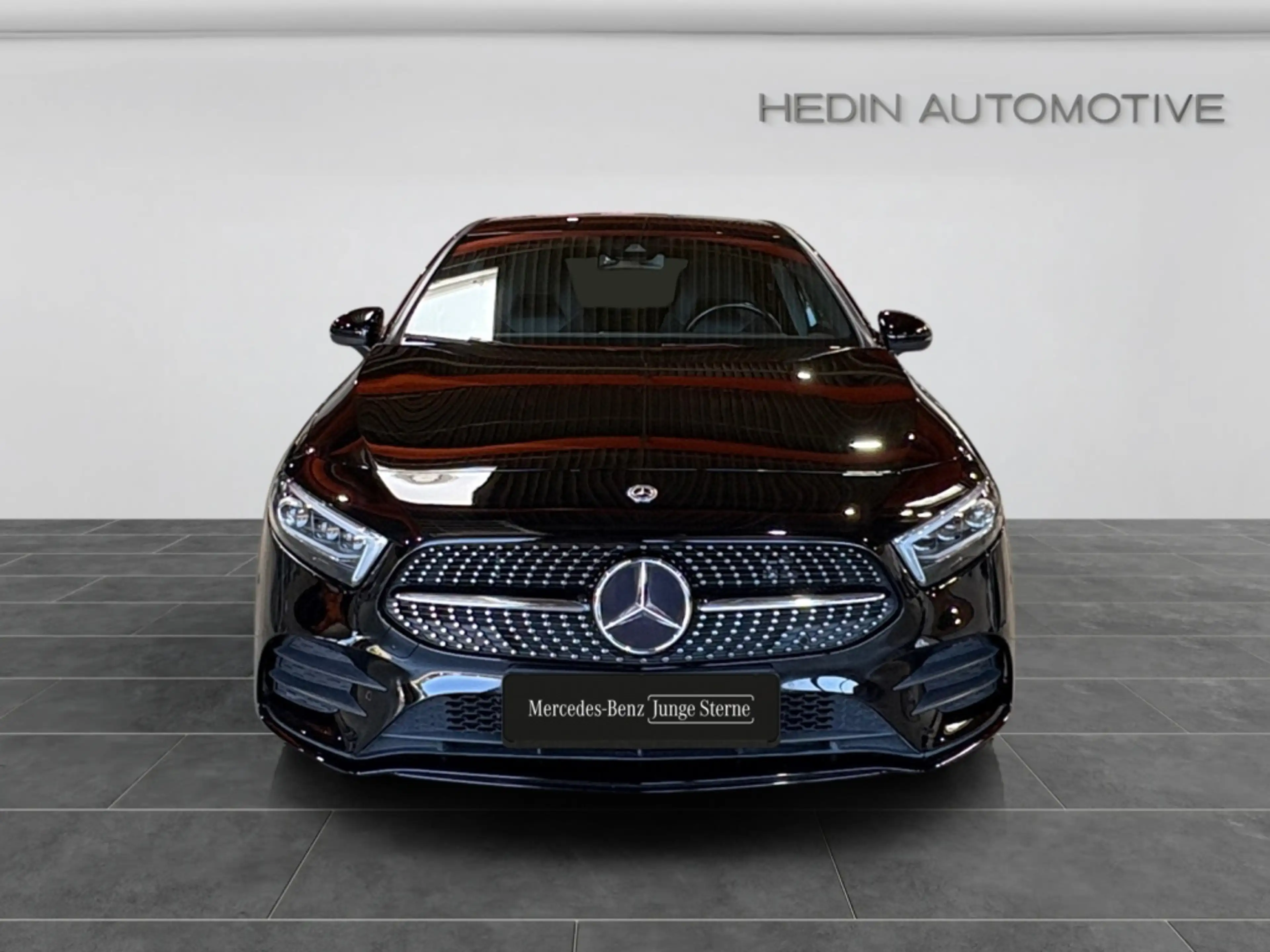 Mercedes-Benz A 250 e Kompaktlimousine AMG|MBEAM|NIGHT|MBUX|LM — photo 10