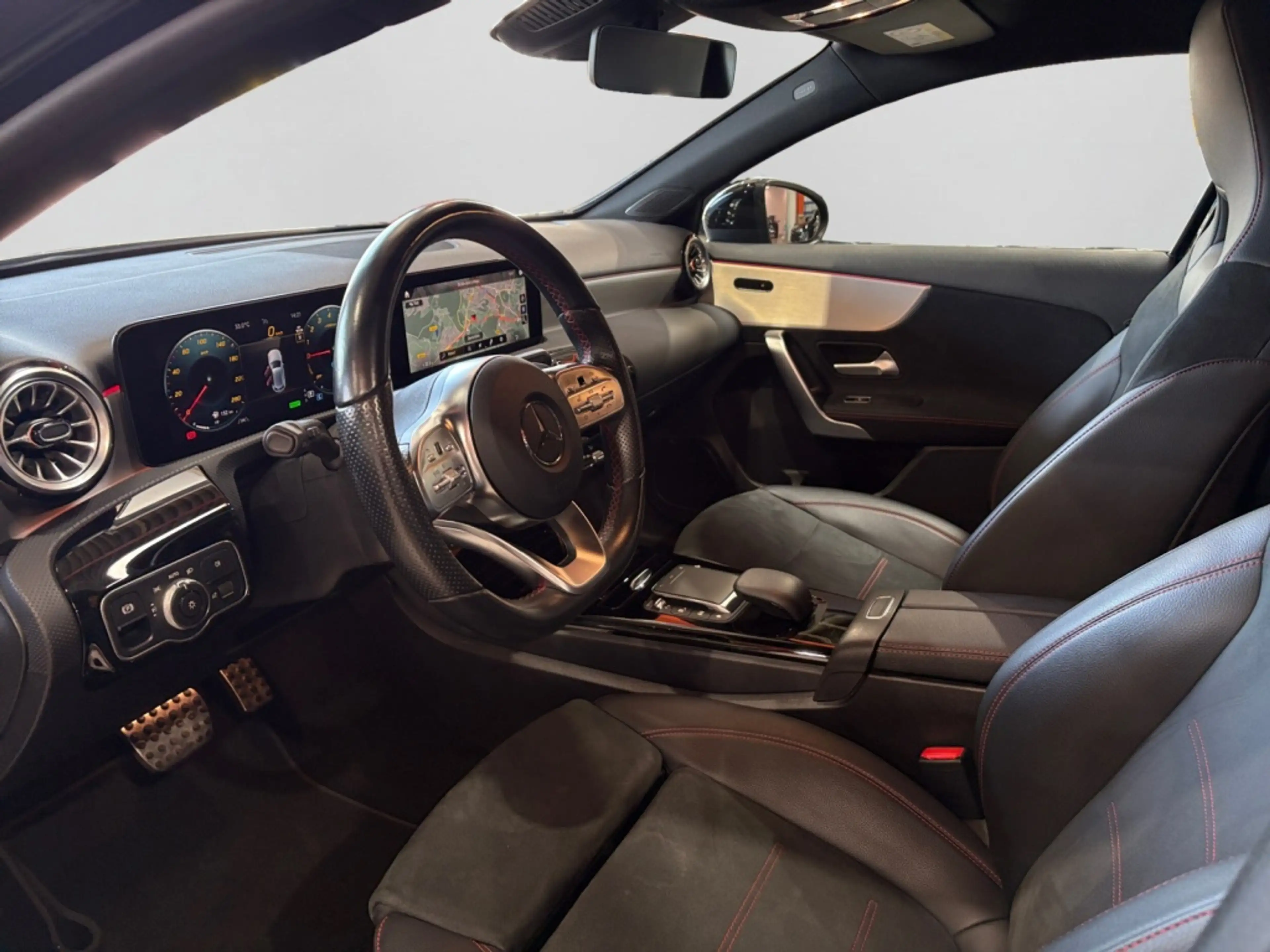 Mercedes-Benz A 250 e Kompaktlimousine AMG|MBEAM|NIGHT|MBUX|LM — photo 11
