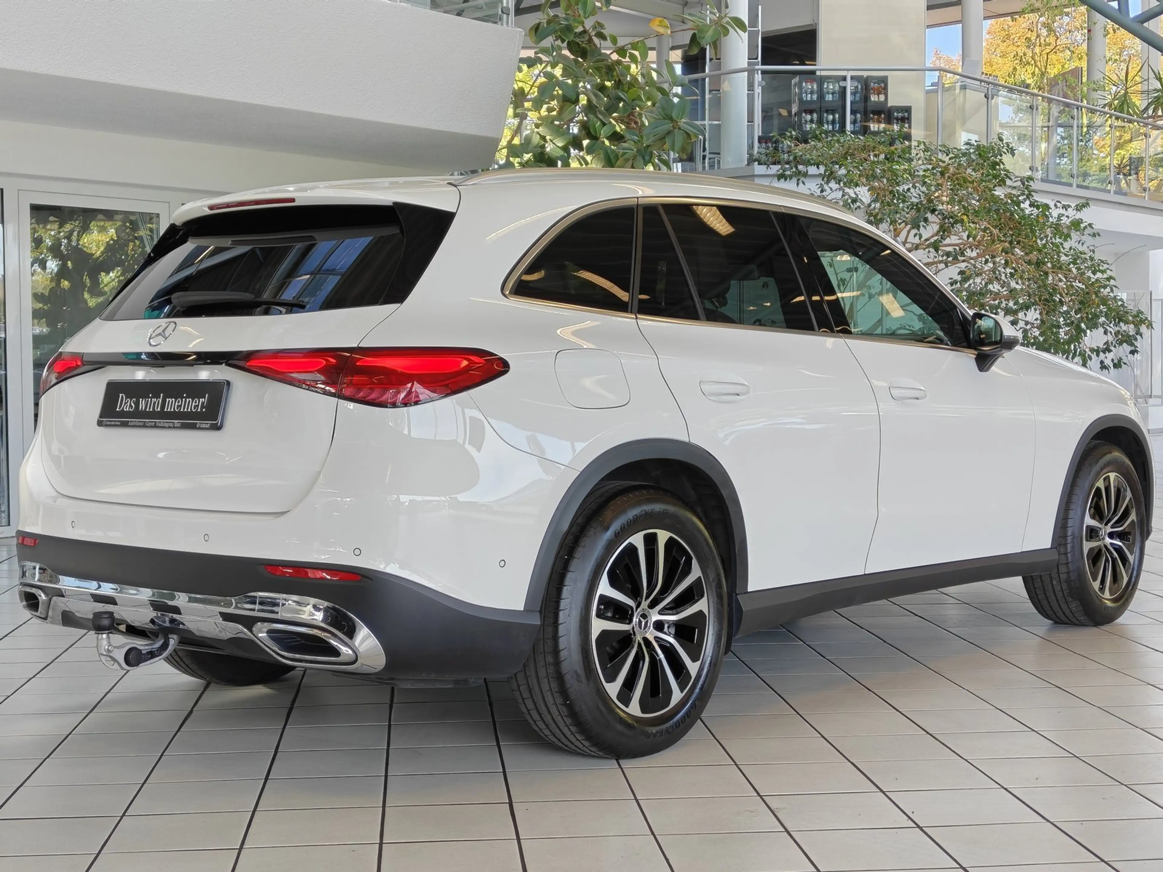 Mercedes-Benz GLC 220 d Avantgarde 4M AHK+DISTRONIC+DIGITALIGHT — photo 3