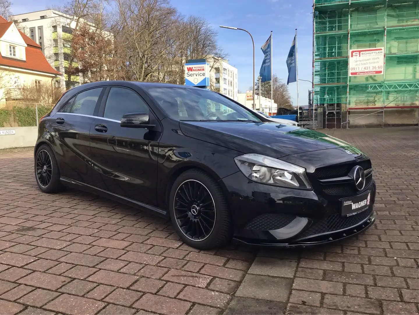 Mercedes-Benz A 180 Urban Top Zustand*Alu*Tiefer*Spoil Schwarz - 1