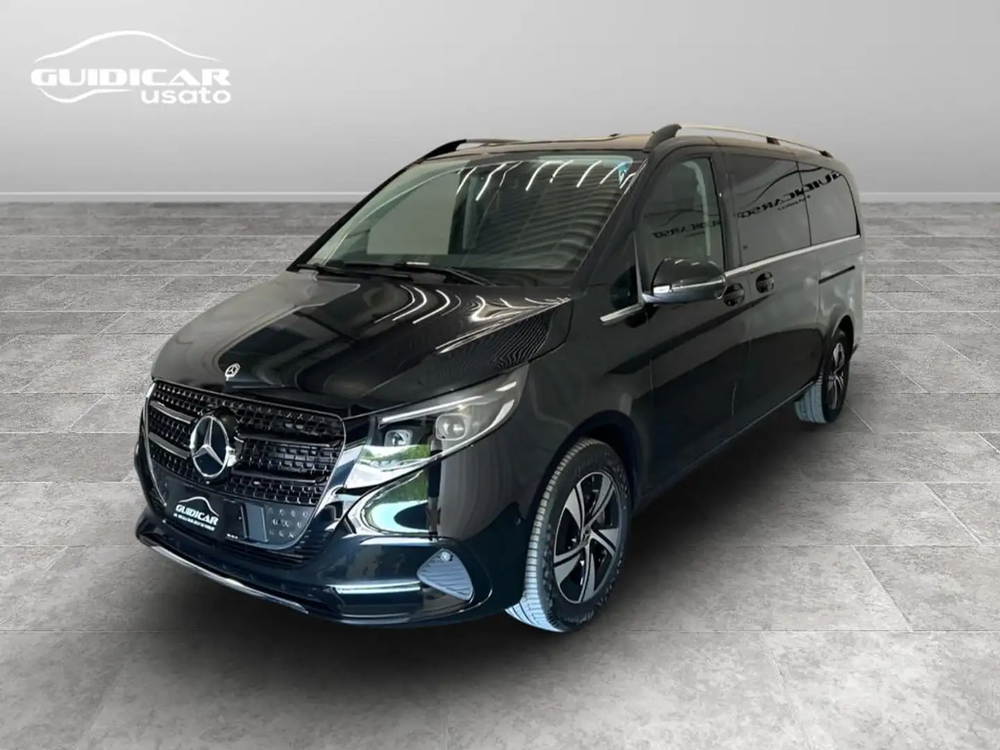 Mercedes-Benz V Extralong 250 d Avantgarde auto Zwart - 1