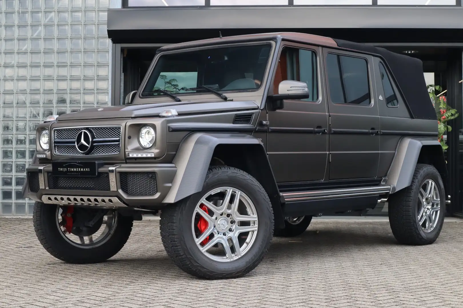 Mercedes-Benz G 650 Maybach Landaulet | 1 of 99, Monza grau magno Grijs - 1