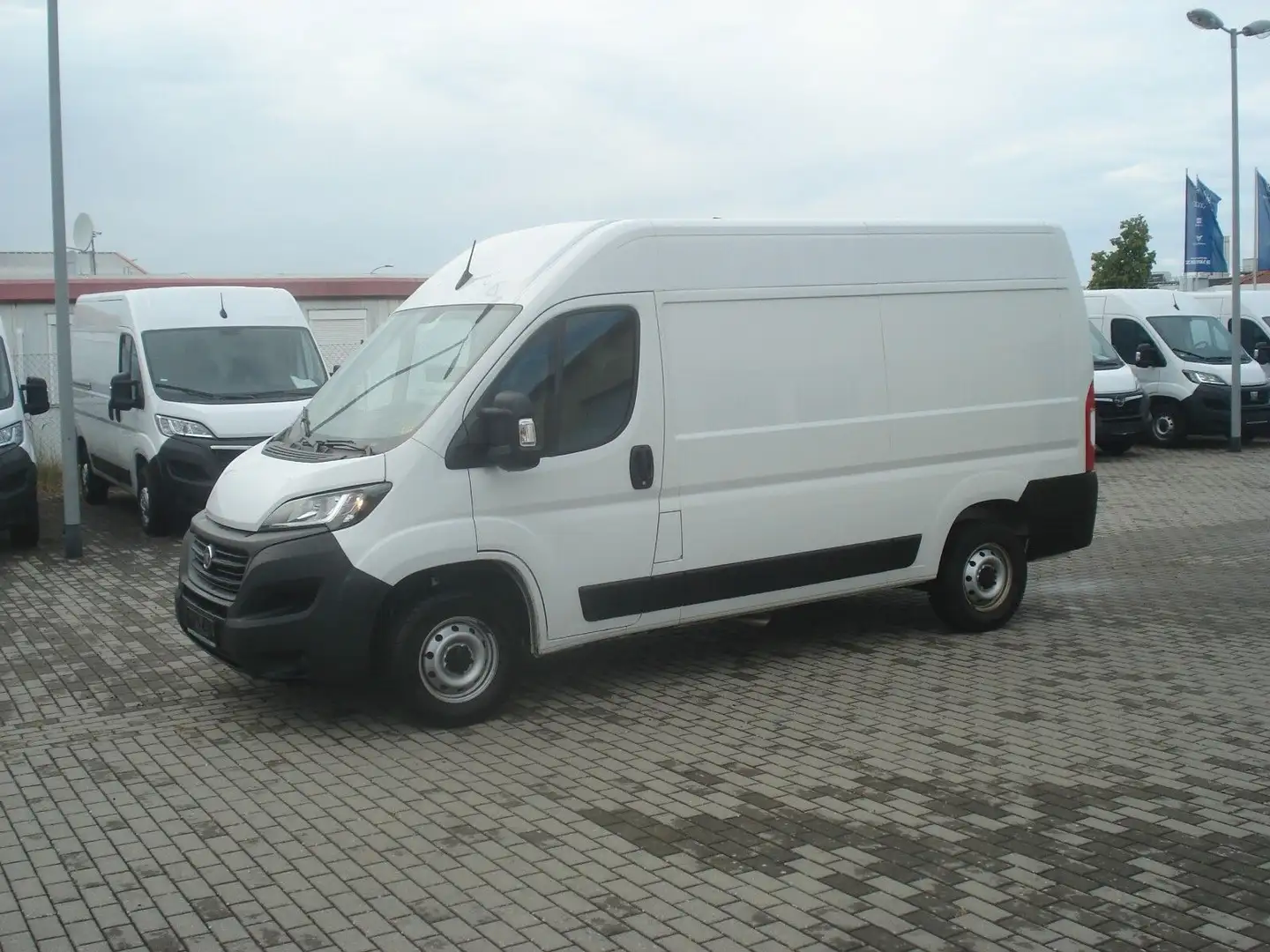 Fiat Ducato Hochr.-Kasten 33 120 L2H2 36800Km Klima Weiß - 1