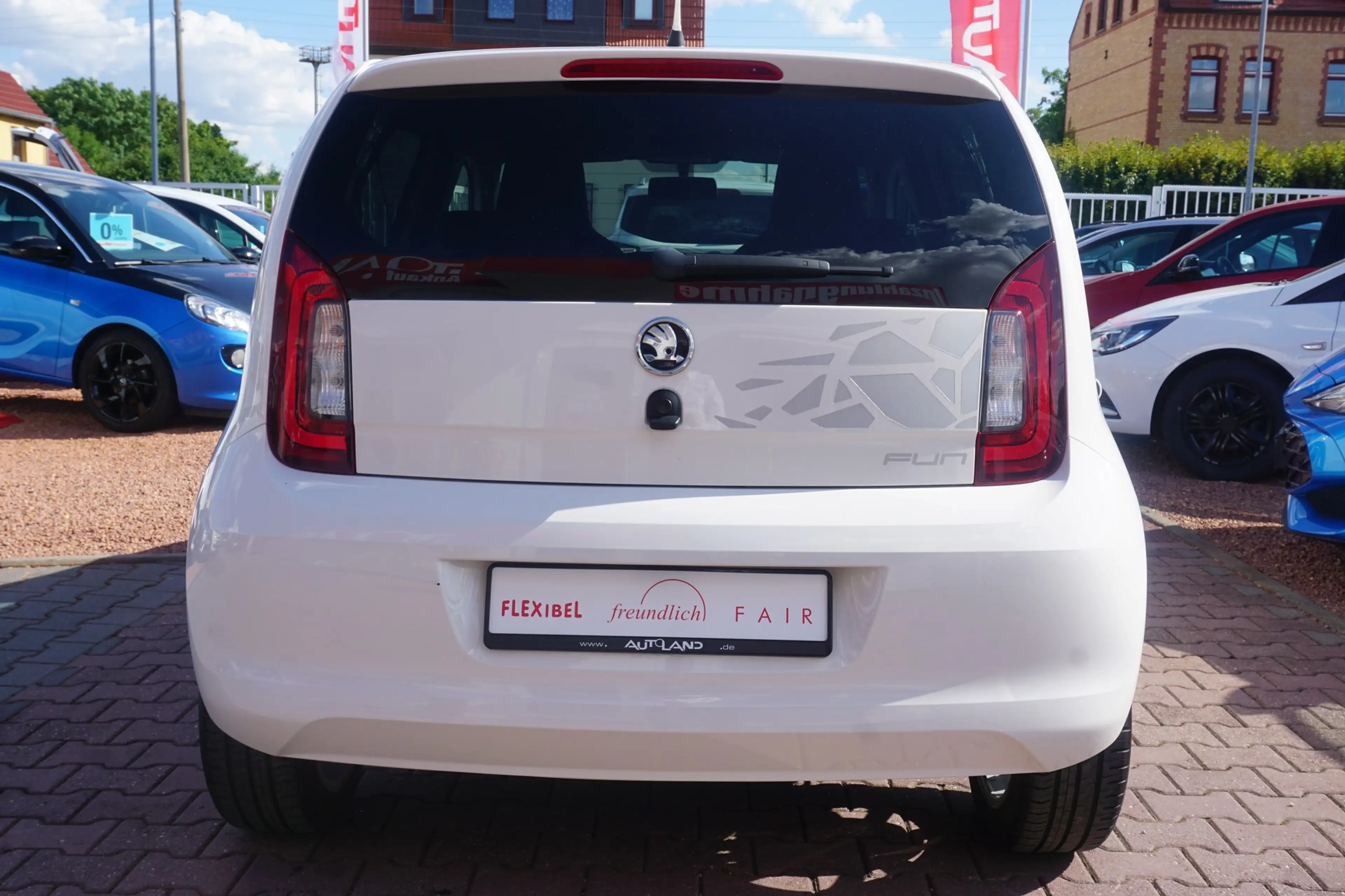 Skoda Citigo 1.0 MPI Fun DAB Sitzheizung Klima USB AUX — photo 4
