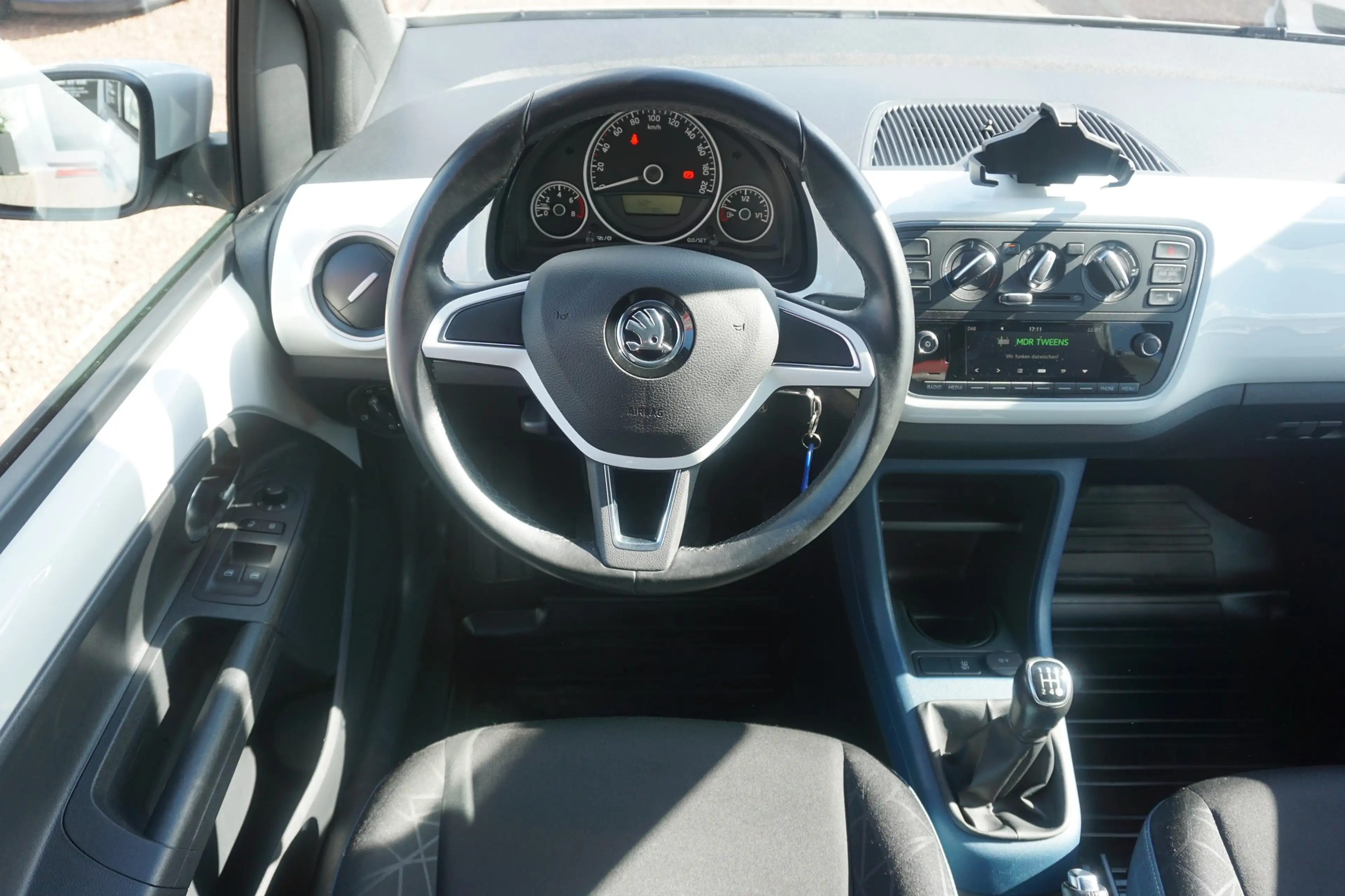 Skoda Citigo 1.0 MPI Fun DAB Sitzheizung Klima USB AUX — photo 10