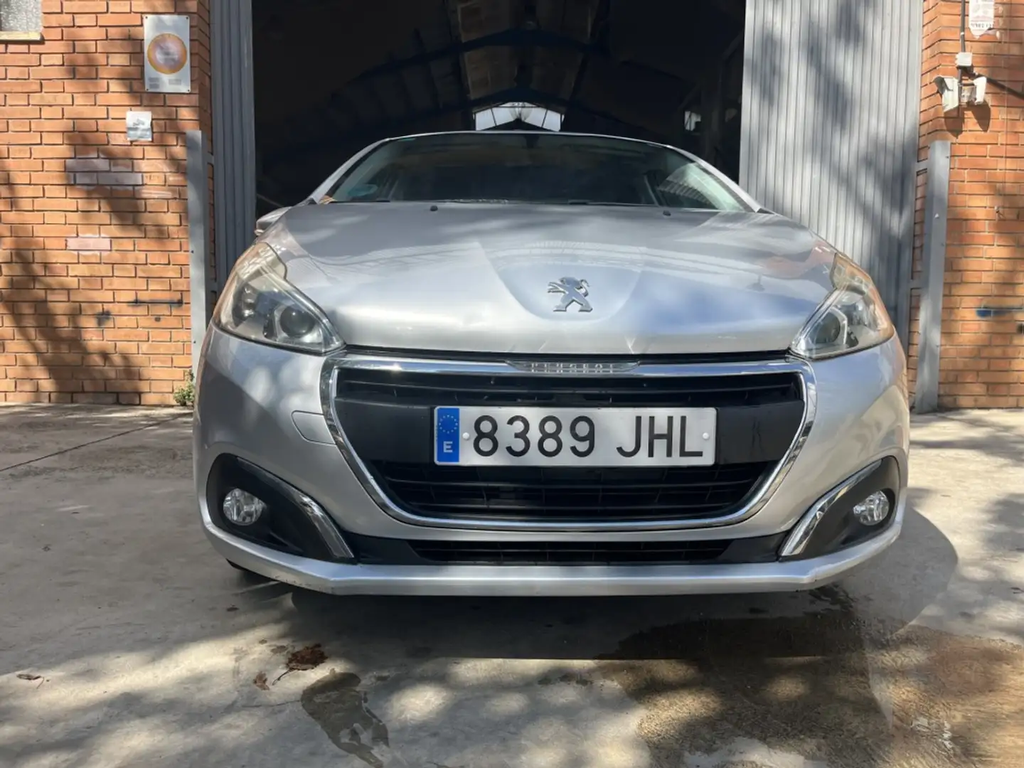 Peugeot 208 1.2 PureTech S&S Active 82 Plateado - 2