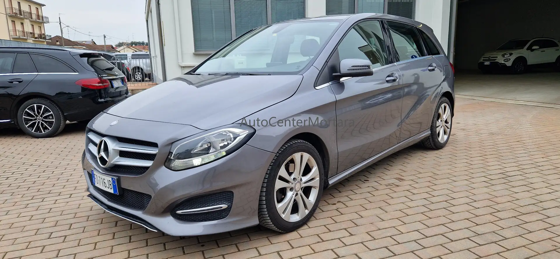 Mercedes-Benz B 200 B 200 d (cdi) Sport auto Grigio - 1