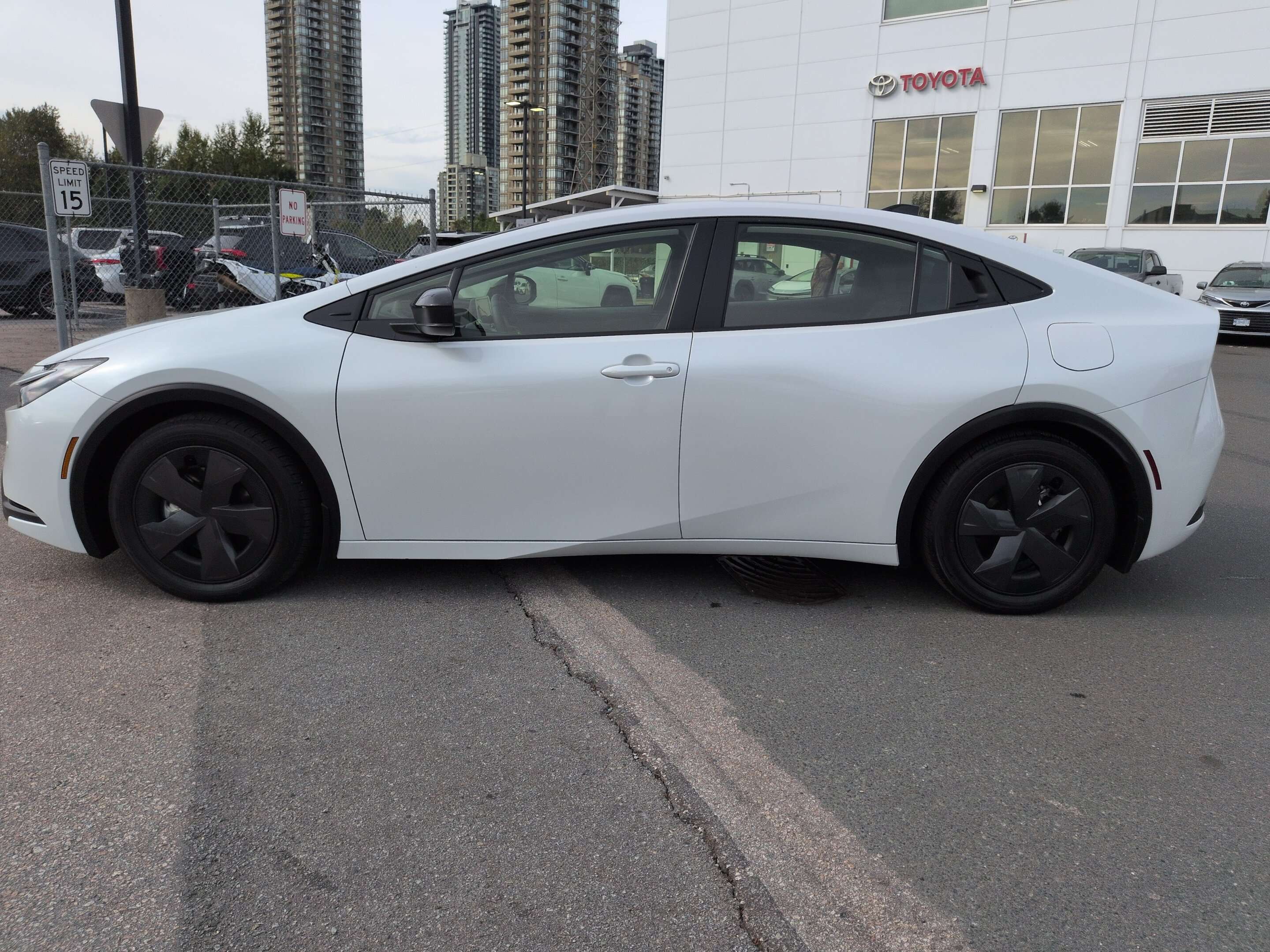 2026 Toyota Prius SE Auto - Local, No Accidents, Toyota Certified! — снимка 1