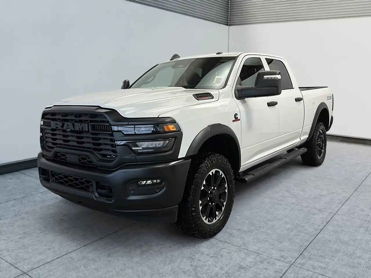 RAM 2500 снимка RAM 2500