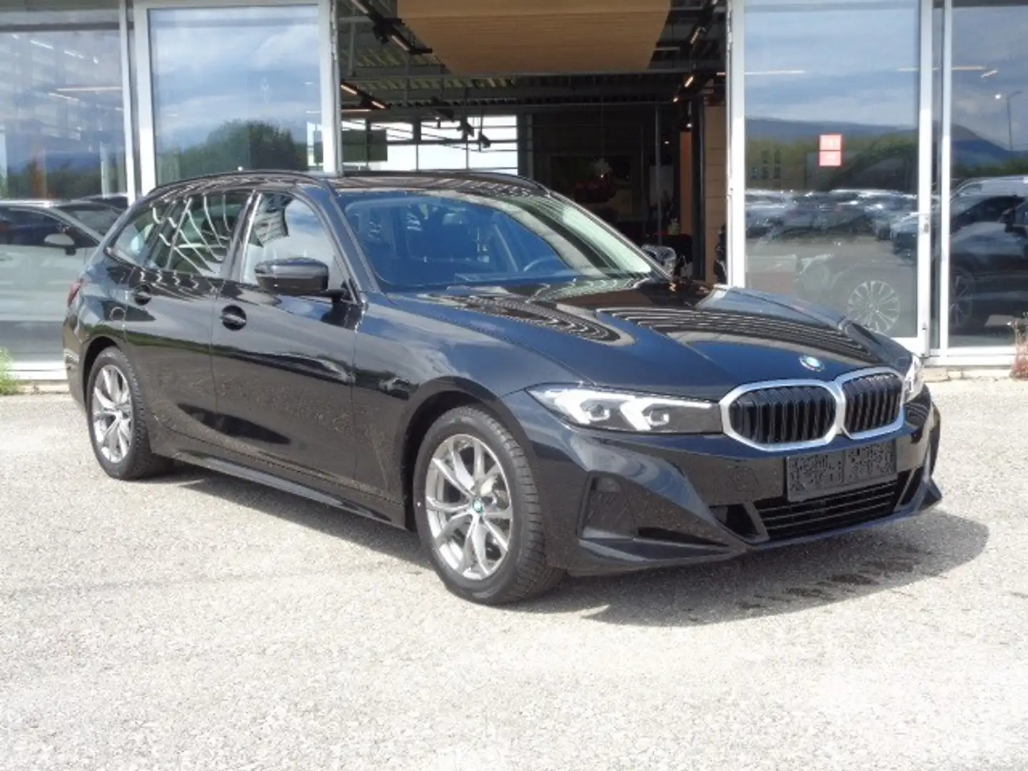 BMW 318 d Touring Aut. Advantage Negro - 1