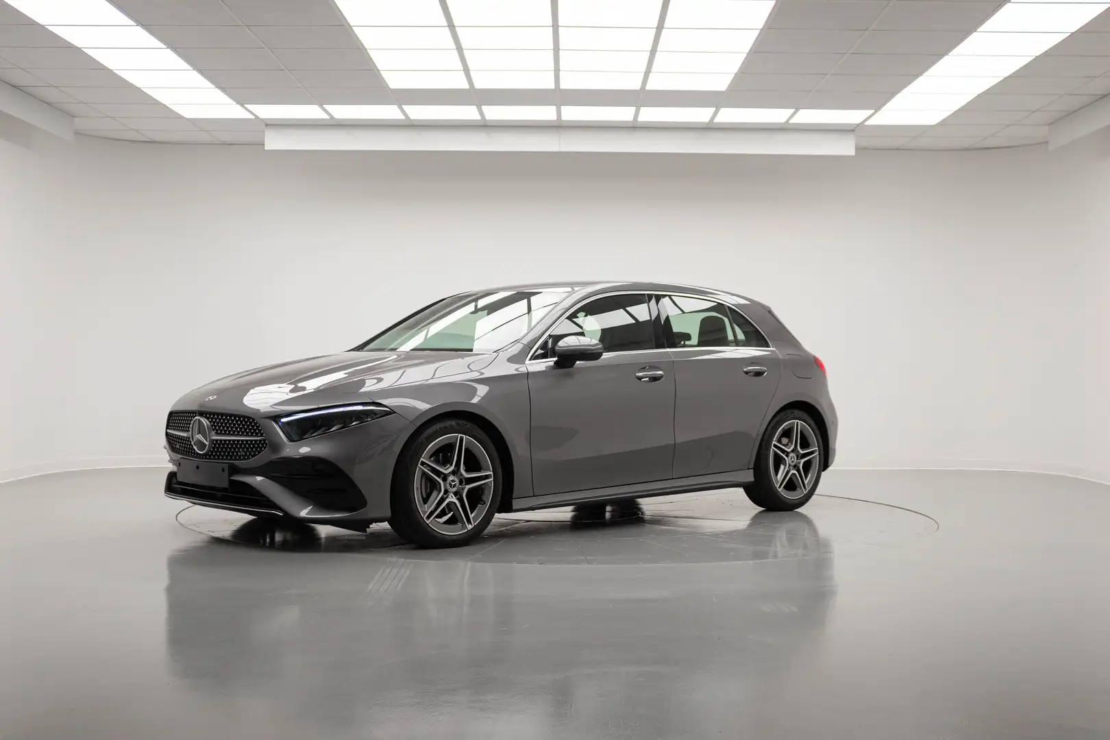 Mercedes-Benz A 200 A 200 d Automatic AMG Line Advanced Plus siva - 1