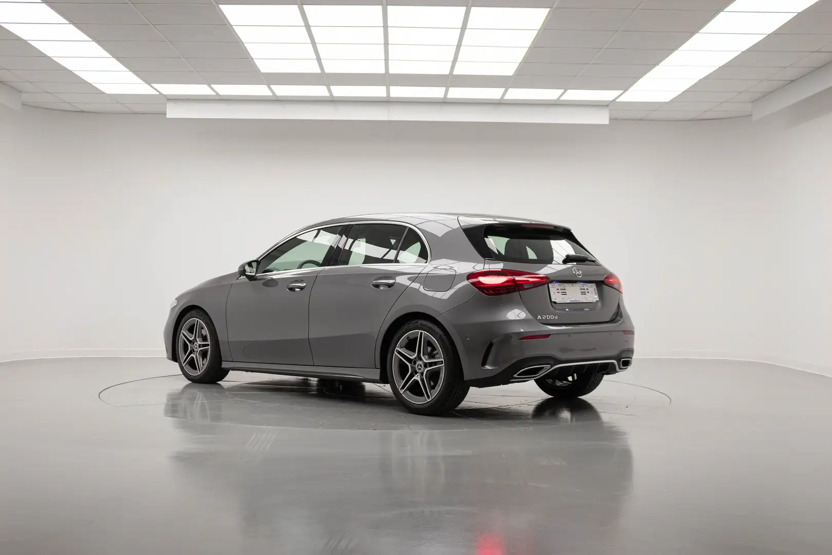 Mercedes-Benz A 200 A 200 d Automatic AMG Line Advanced Plus siva - 2