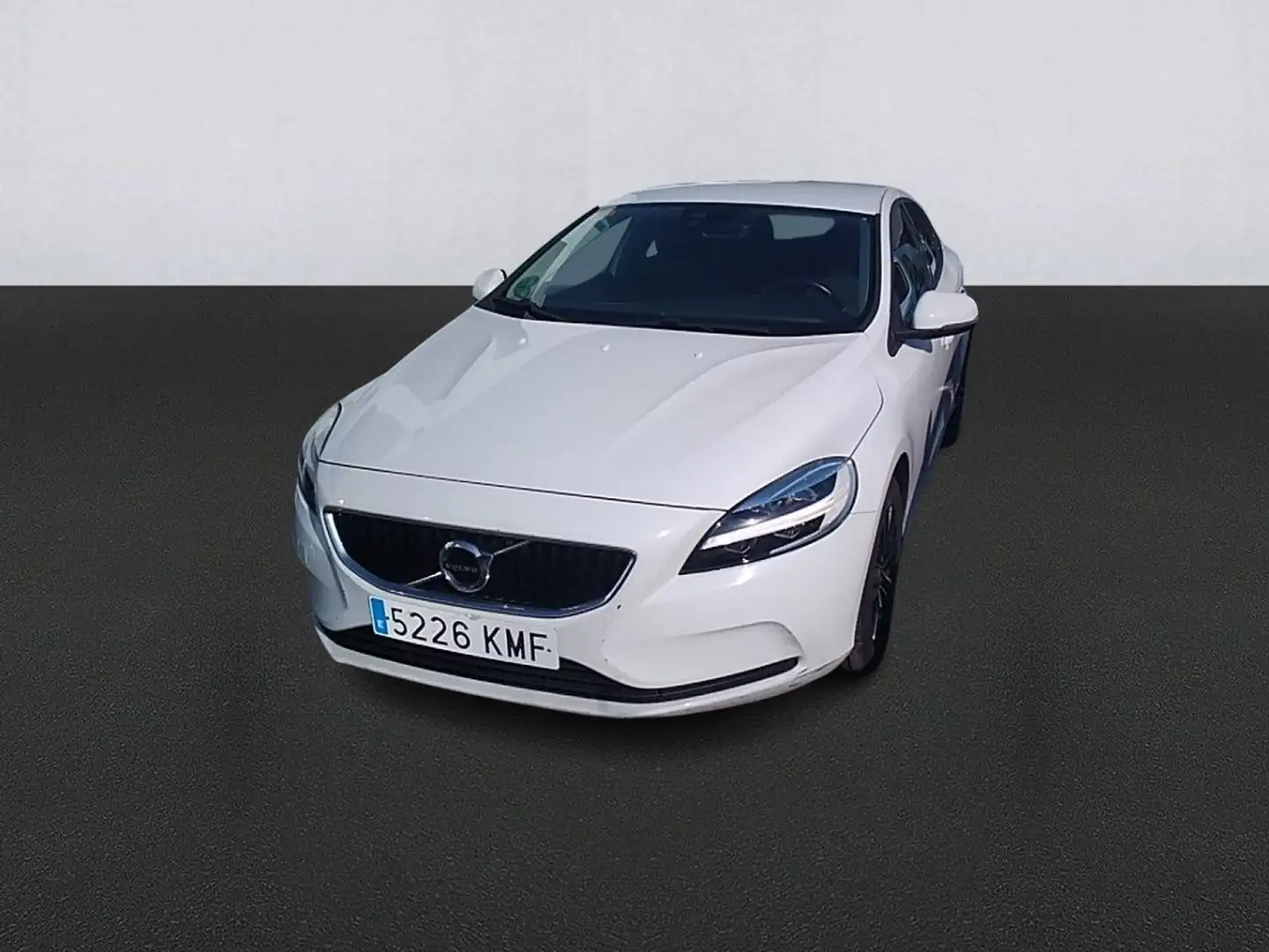 Volvo V40 D2 Momentum 120 Blanc - 1