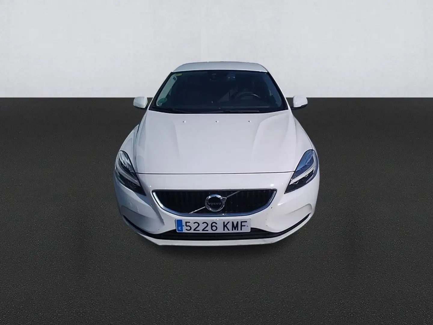 Volvo V40 D2 Momentum 120 Blanc - 2