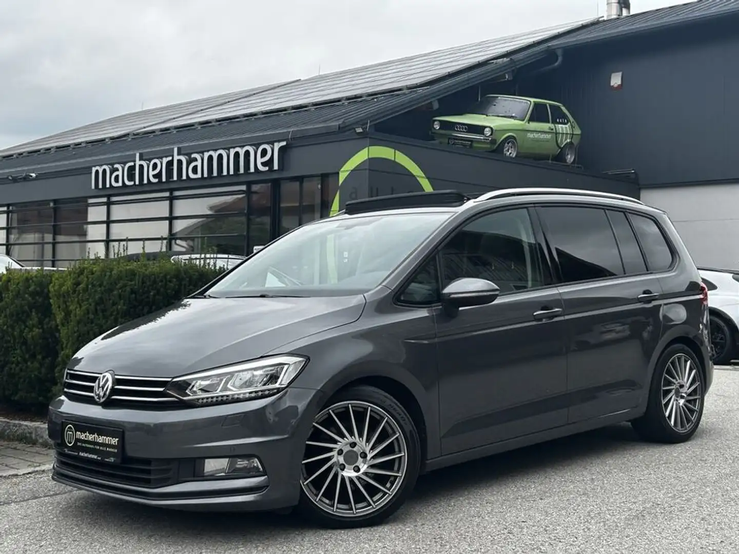 Volkswagen Touran Comfortline *7-SITZER*SPORT*PANO*AHK*18'' Grau - 1