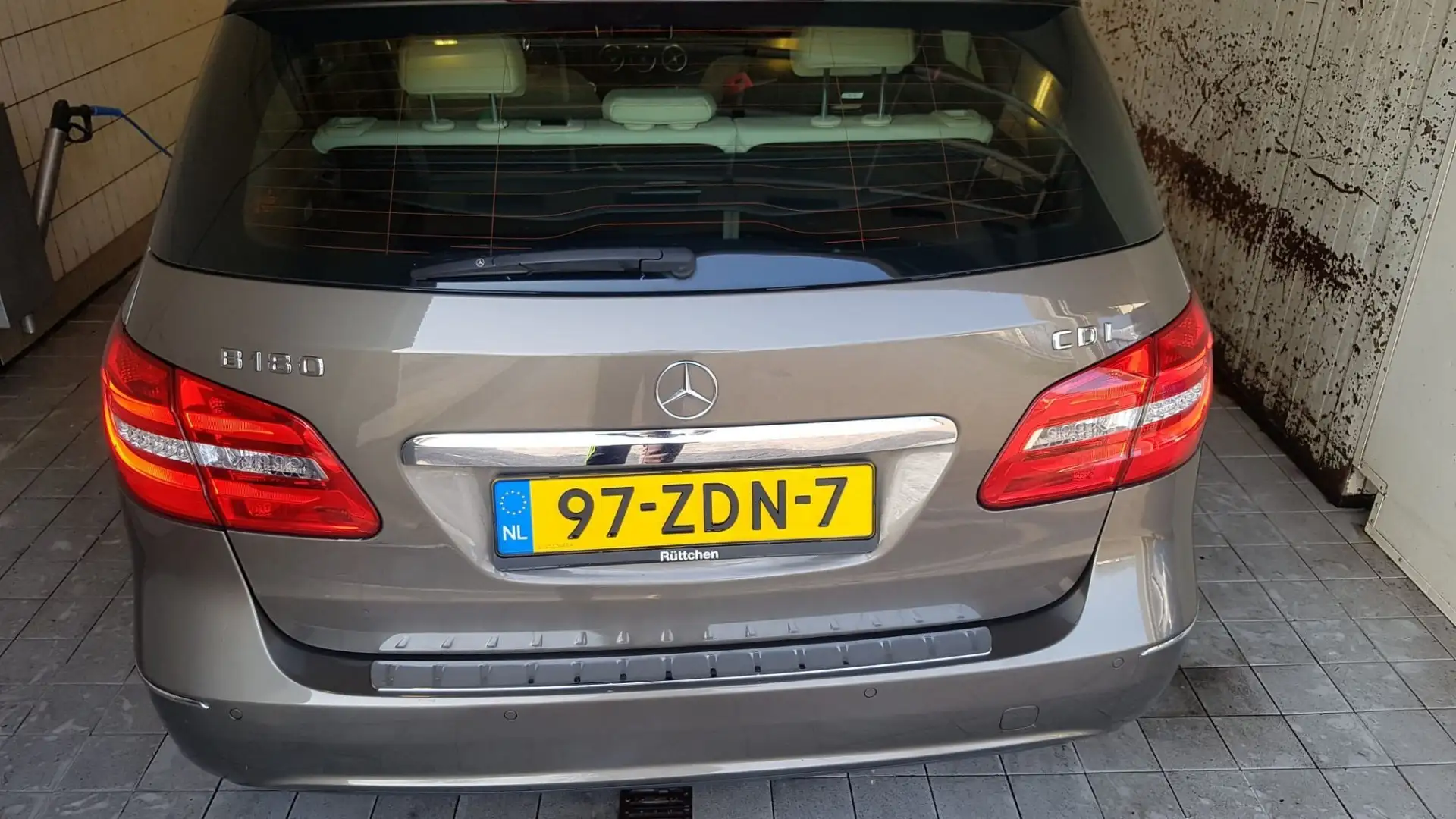 Mercedes-Benz B 180 Ambition Brons - 2