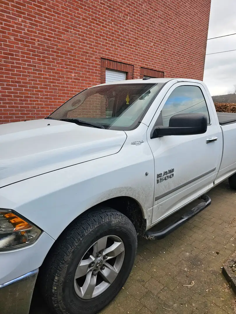 Dodge RAM Wit - 2