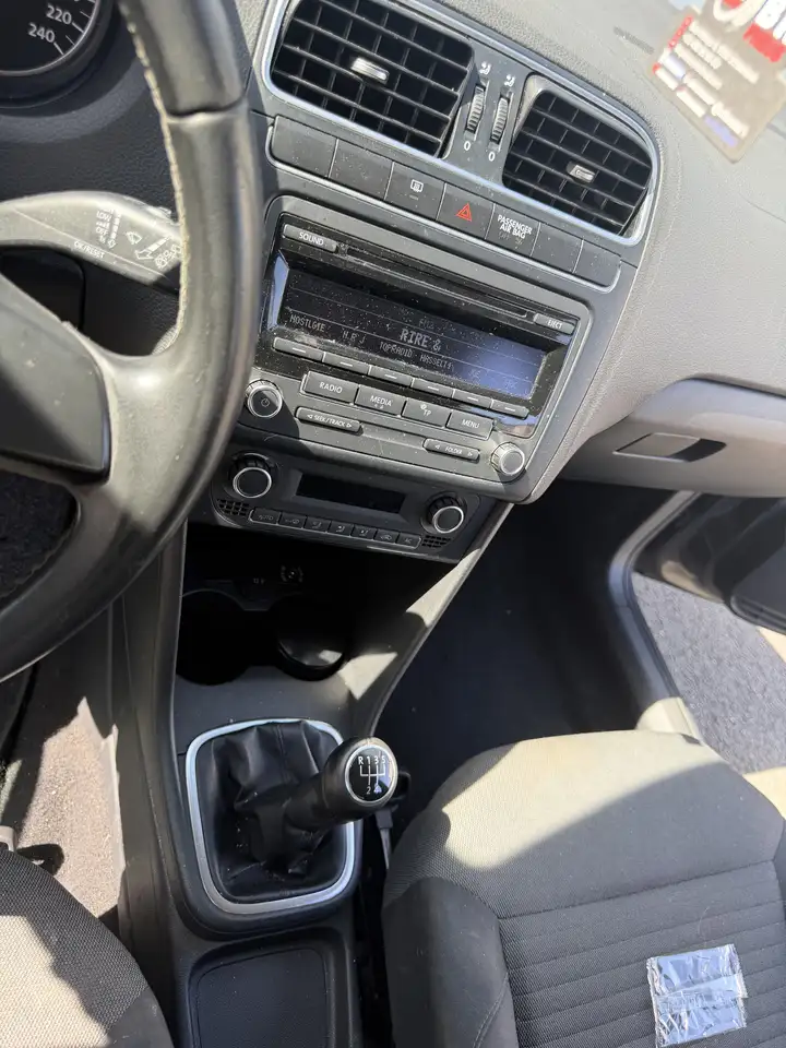 Volkswagen Polo Citadine 5 portes — photo 12