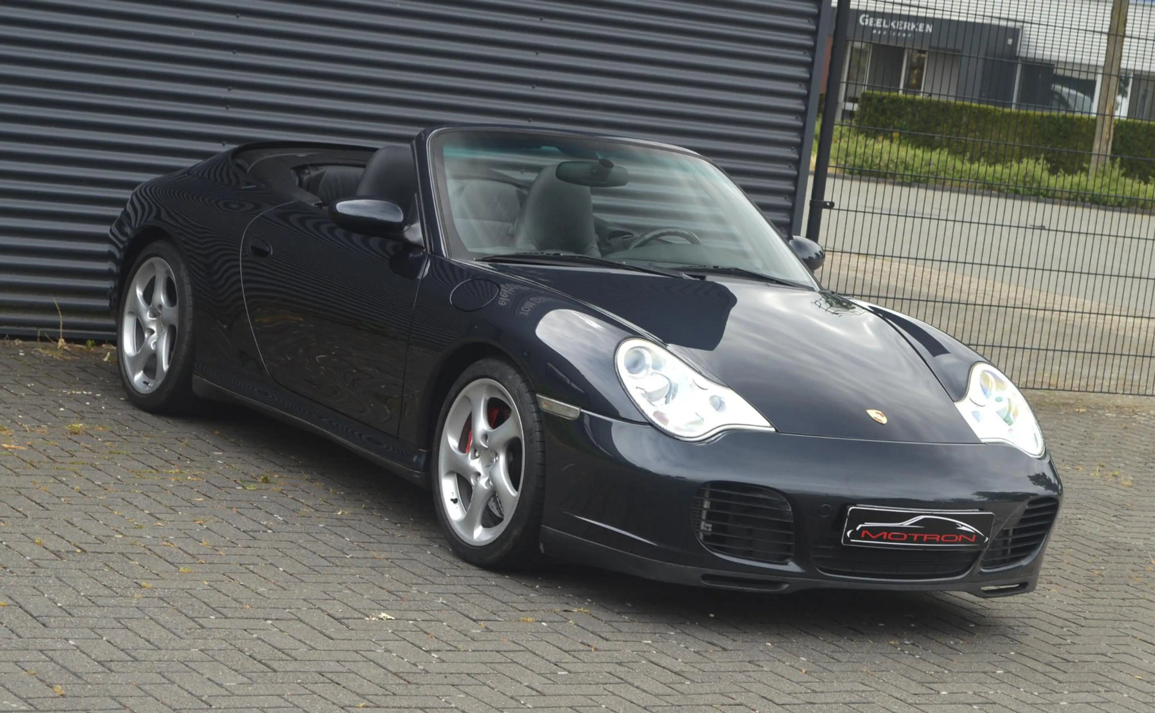 Porsche 996 996 3.6 Cabriolet Carrera 4S — photo 4