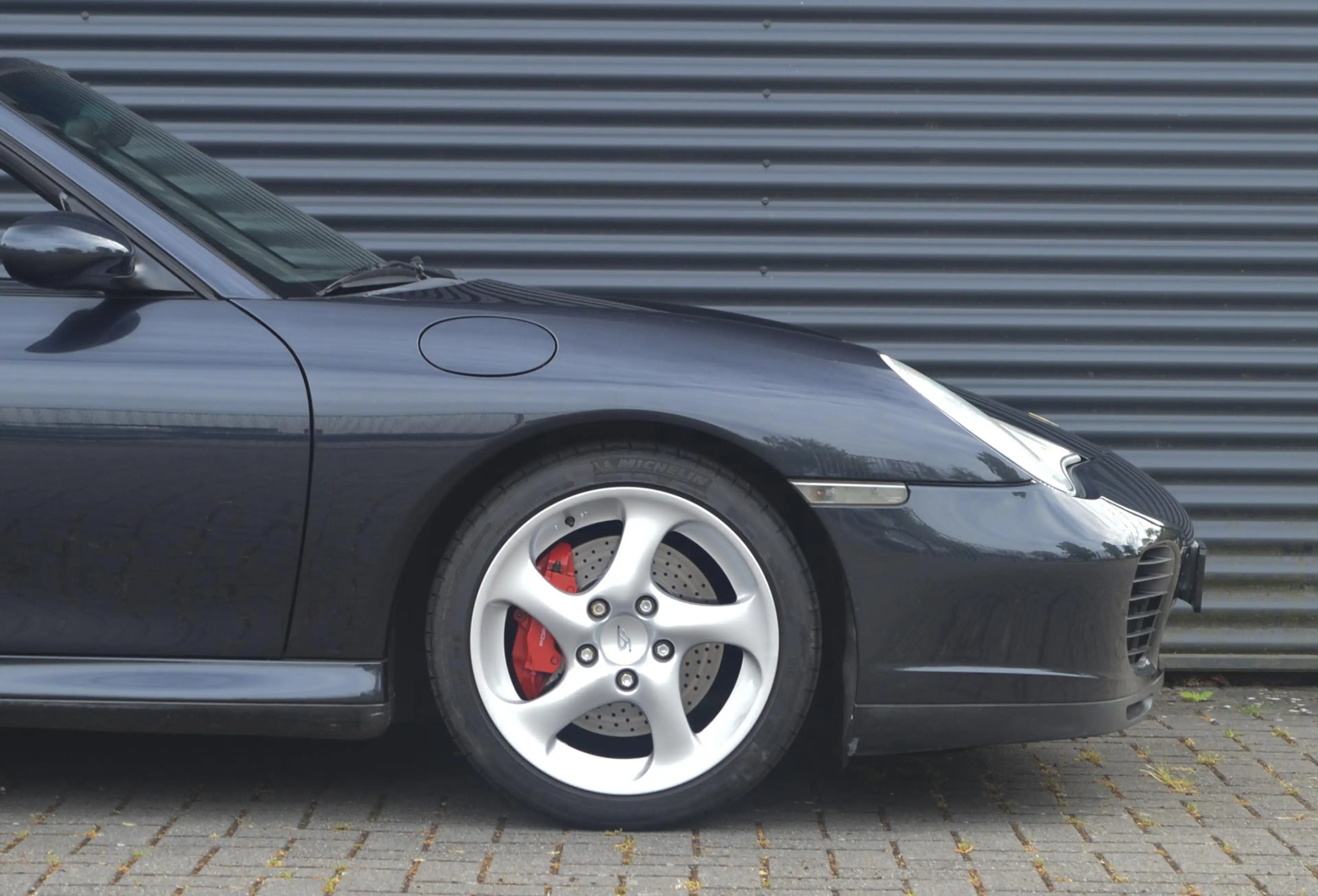 Porsche 996 996 3.6 Cabriolet Carrera 4S — photo 11