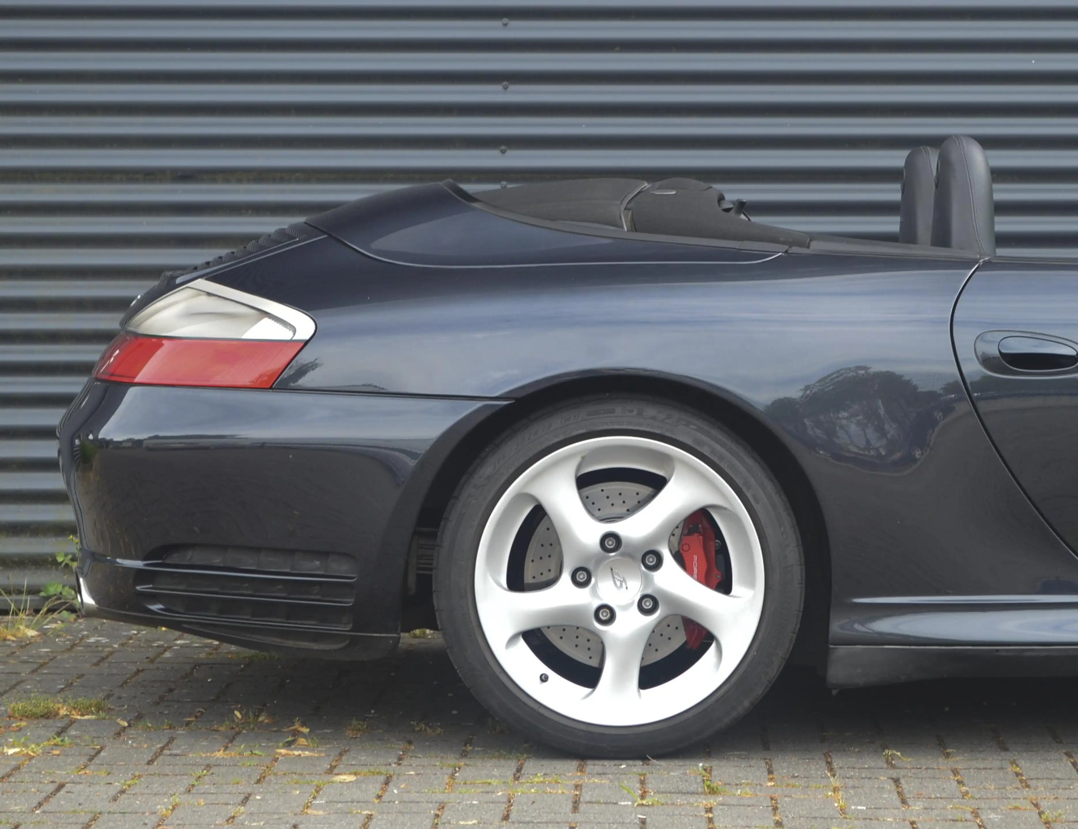 Porsche 996 996 3.6 Cabriolet Carrera 4S — photo 10