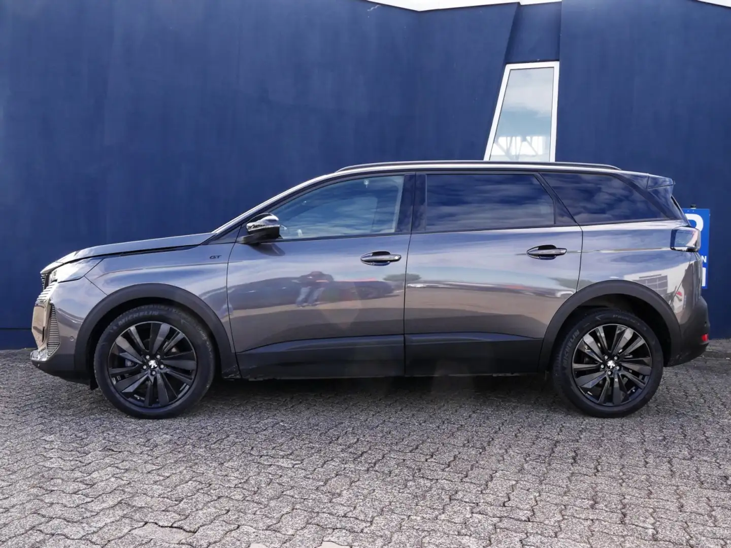 Peugeot 5008 GT 130 PT BlackPackage+Autm+Navi+Panod.+ACC Klima Grau - 2