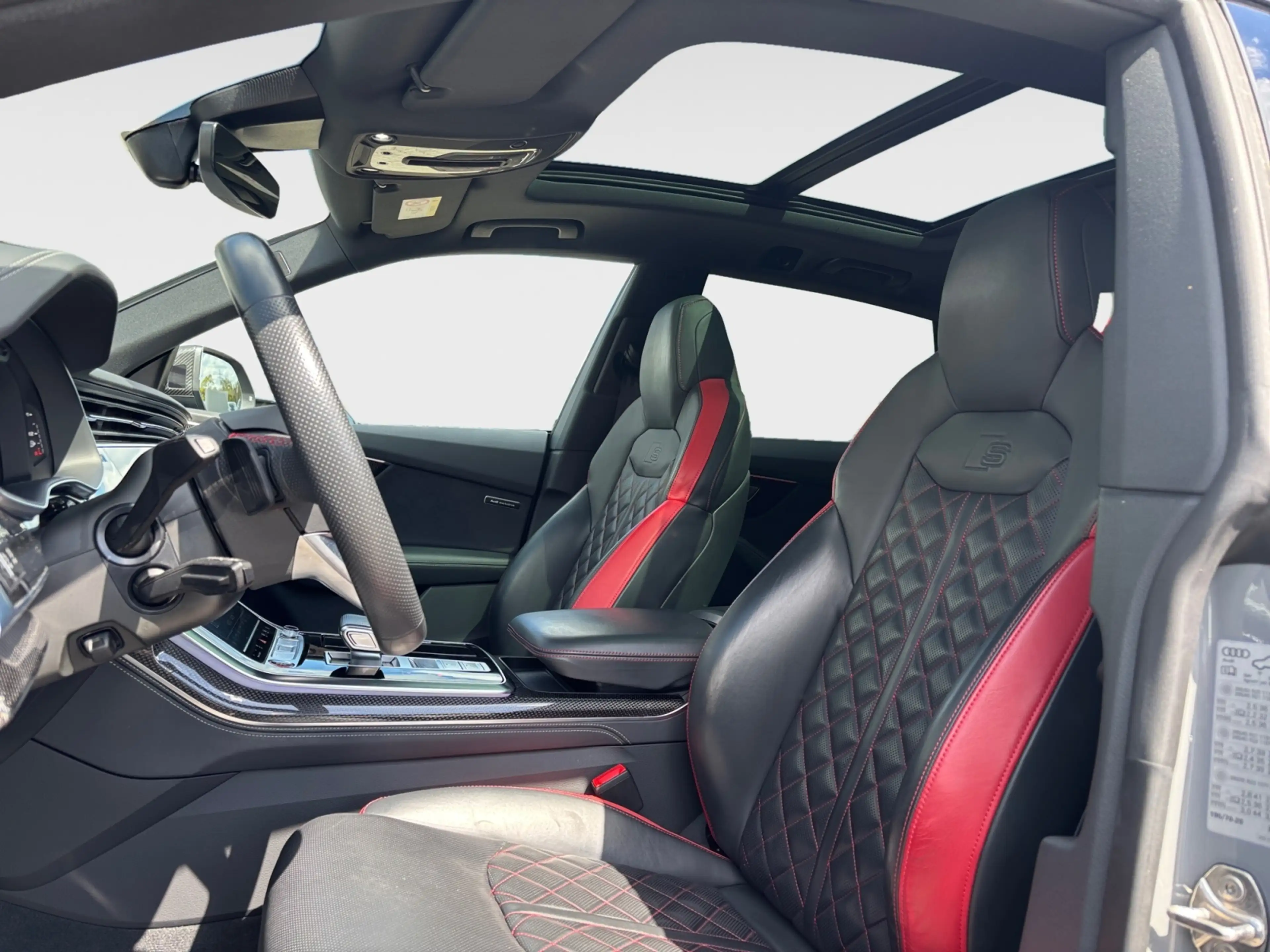 Audi SQ8 4.0 TFSI quattro AHK Pano Carbon Nachtsicht ACC 3 — photo 8